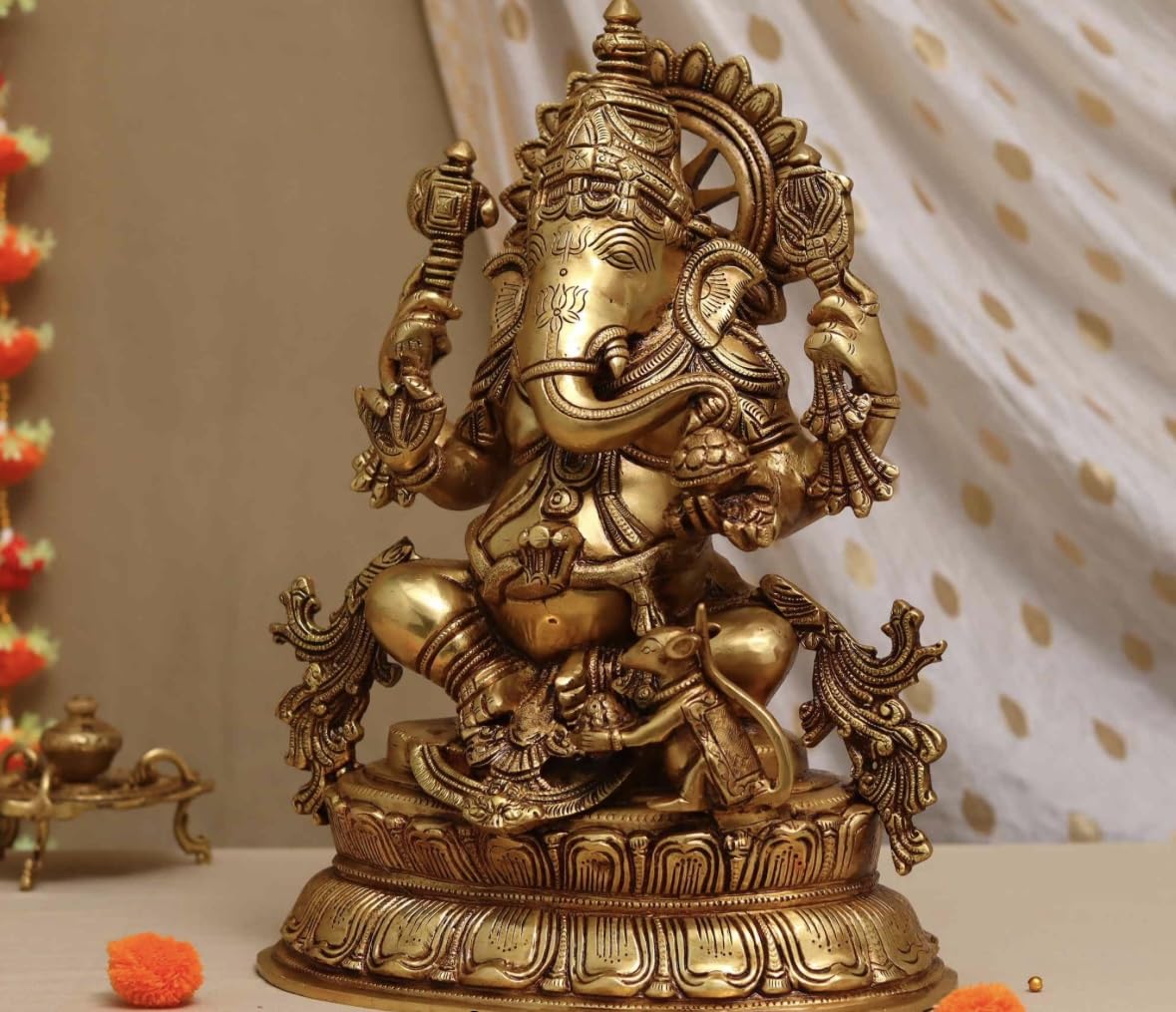 Iyi Merchant Brass Ganesh Statue | Ganpati Sitting On Lotus Base | Golden Ganesha | Fine Work Ganpati Murti For Home Dcor, Templ