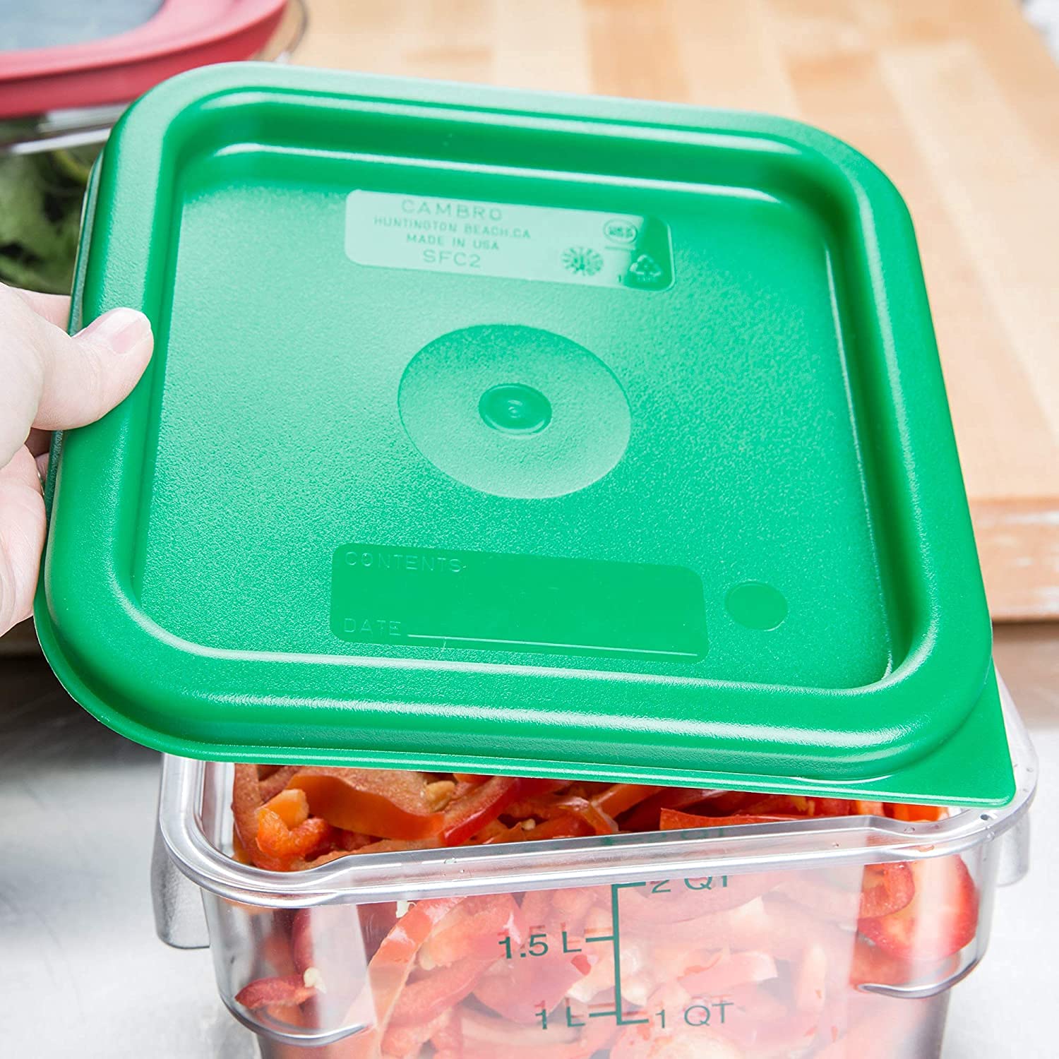 Lumintrail Cambro Polycarbonate Square 2 Quart Food Storage Container, 2 Pack Clear, With 2 Kelly Green Lids, Bundle With A Meas