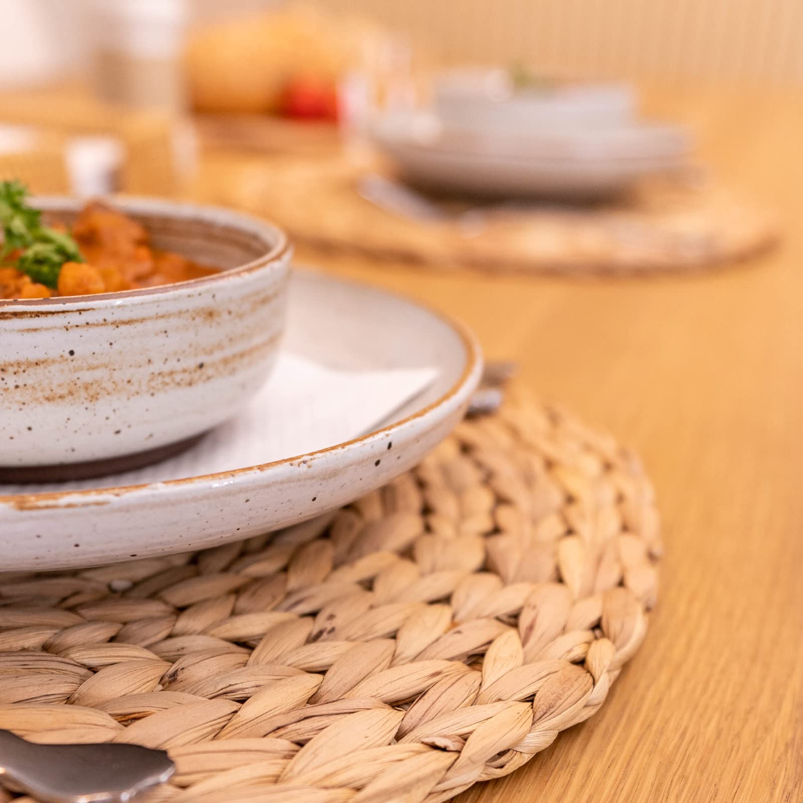 Yangqihome 6 Pack, Round Woven Placemats, Natural Water Hyacinth Wicker Place Mats, Braided Straw Table Mats For Dining Table, F