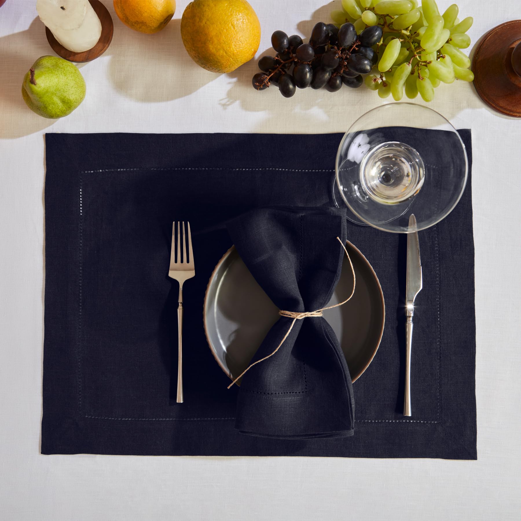 Solino Home Linen Placemats 19'' L X 14'' W Inch - 100% Pure Linen Prewashed Indigo Navy Cloth Placemats Set Of 4 - Sonoma Hemst