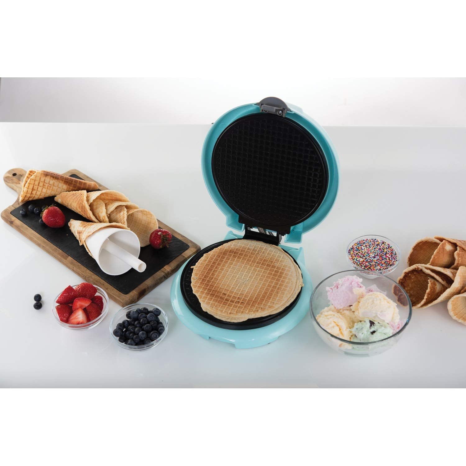 Brentwood Appliances Ts-1405Bl Waffle Cone Maker, 750 Watts, Blue