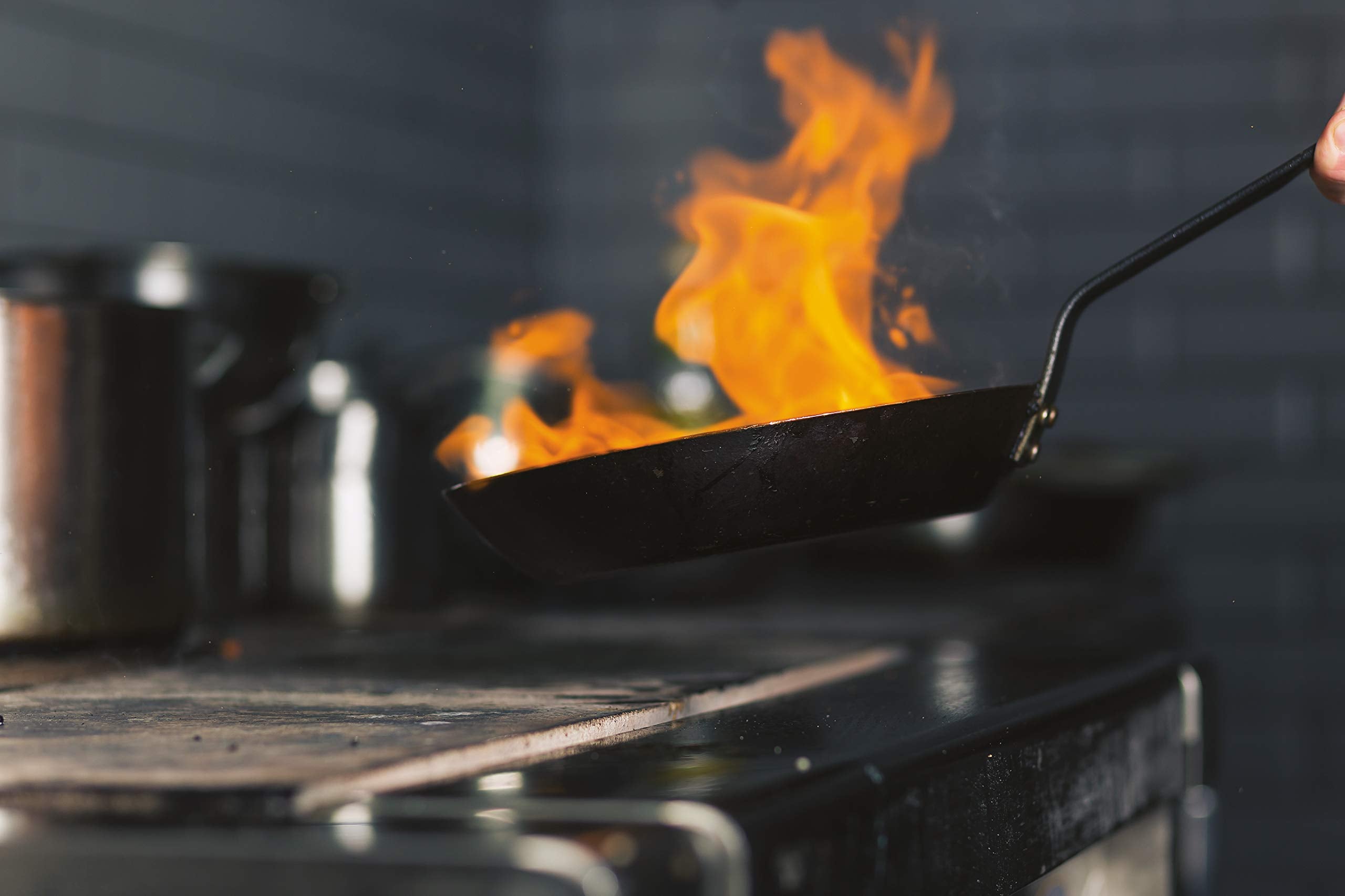 Bellevie Black Carbon Steel 16-Gauge Browning Frying Pan, Dia 11'' X H 2''''