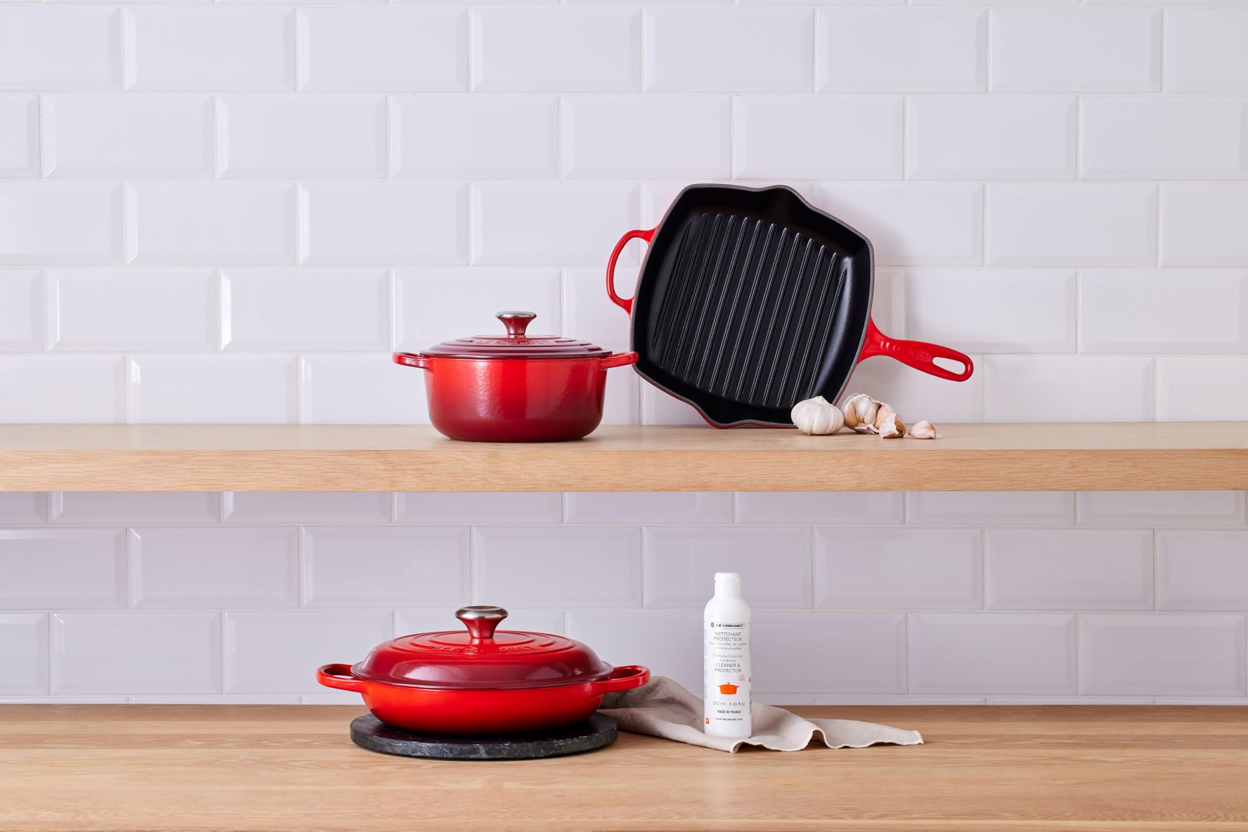 Le Creuset Enameled Cast Iron Cookware Cleaner, 8.45 Oz
