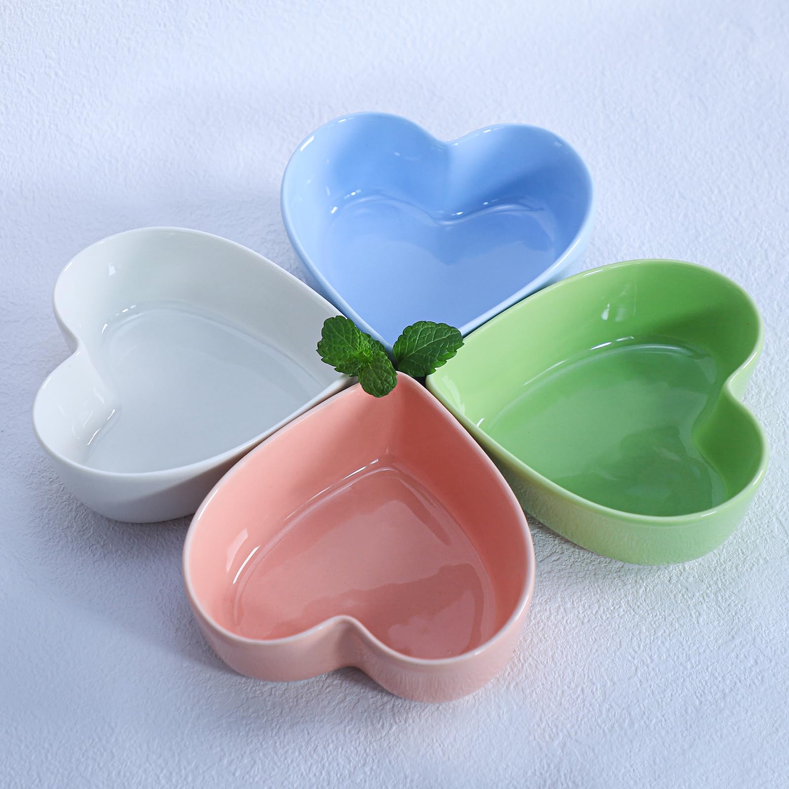 WAIT FLY Heart-shaped Ceramic Bowls for Salad, Soup, Dessert - White