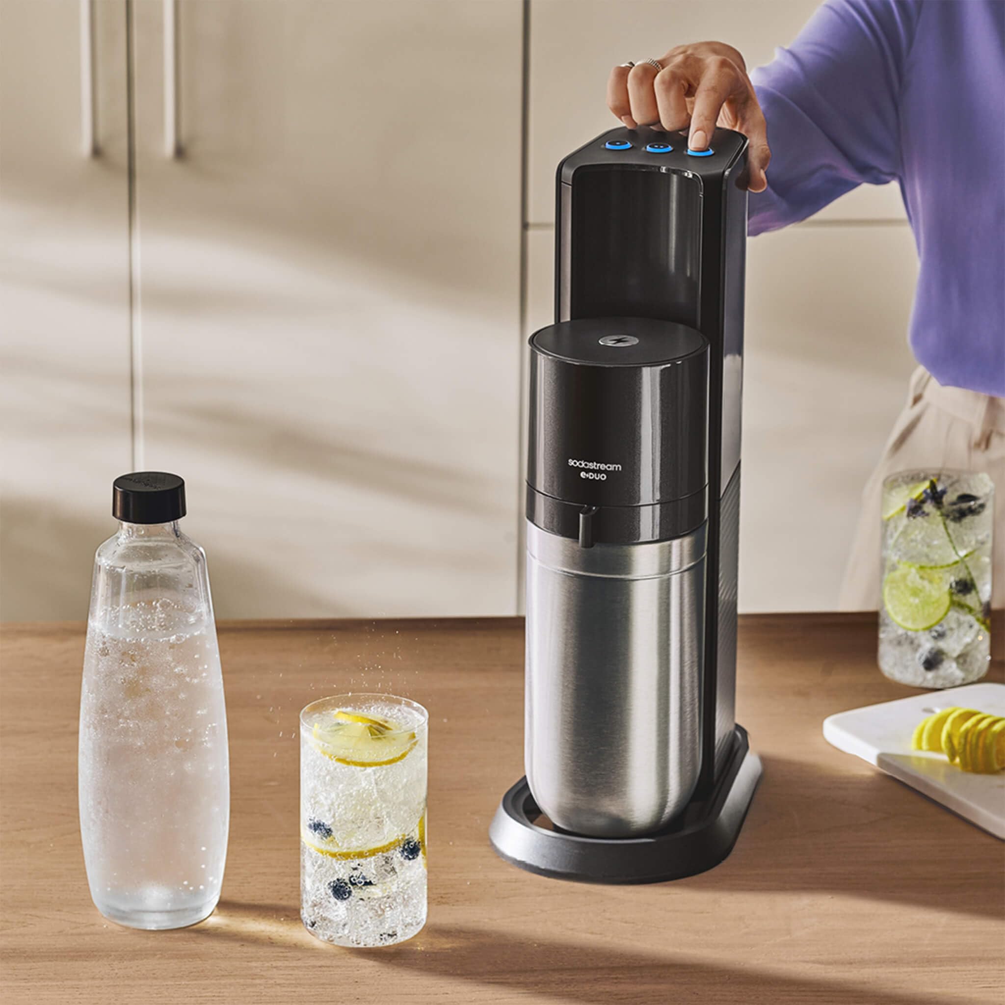 Sodastream E-Duo Sparkling Water Maker (Black) With Co2 And Carbonating Bottle