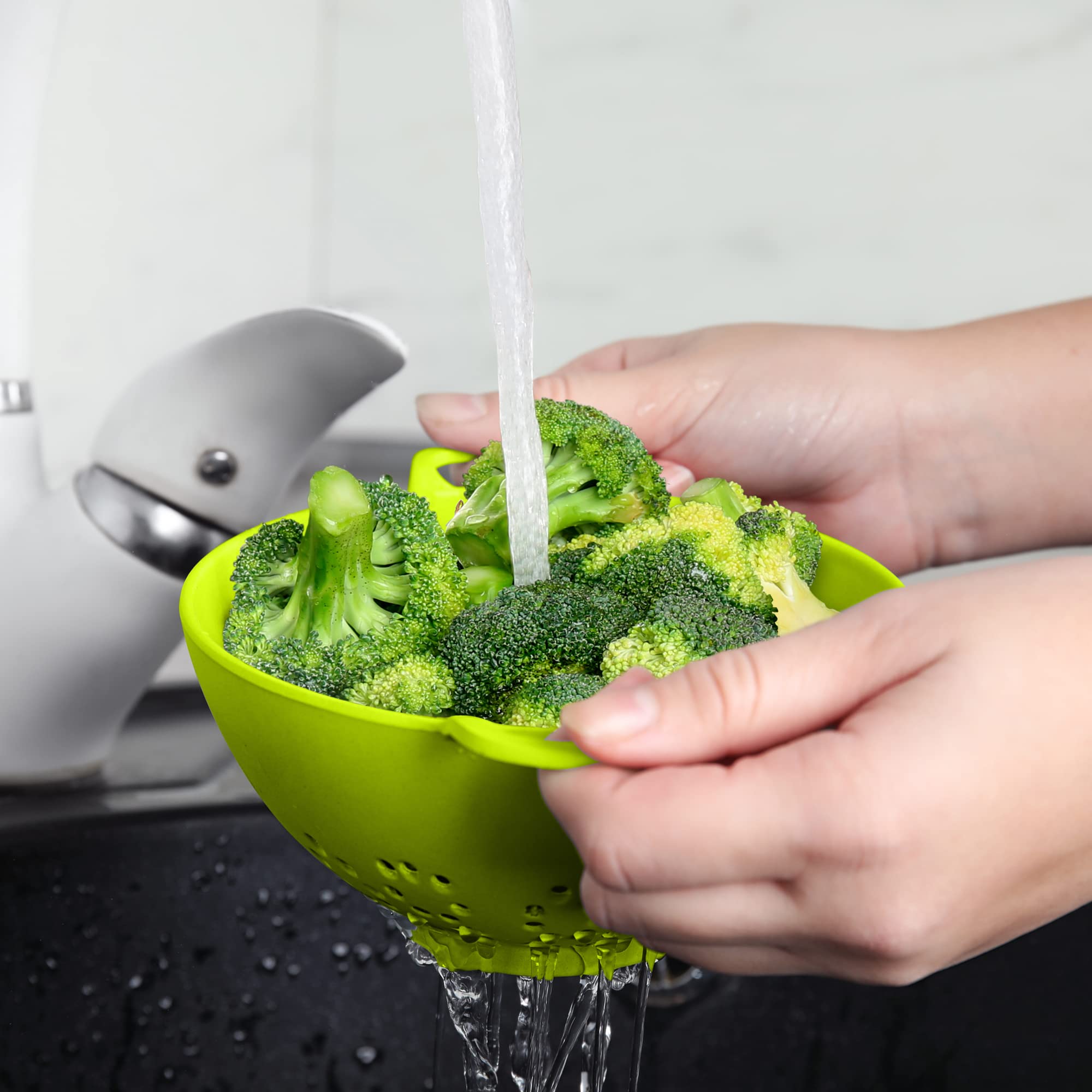 Meadow Lane Goods 6-Inch, 3 Cup Personal Colander With Dual Handles For Fruit  Vegetable Portion Control (1 Pack, Green)