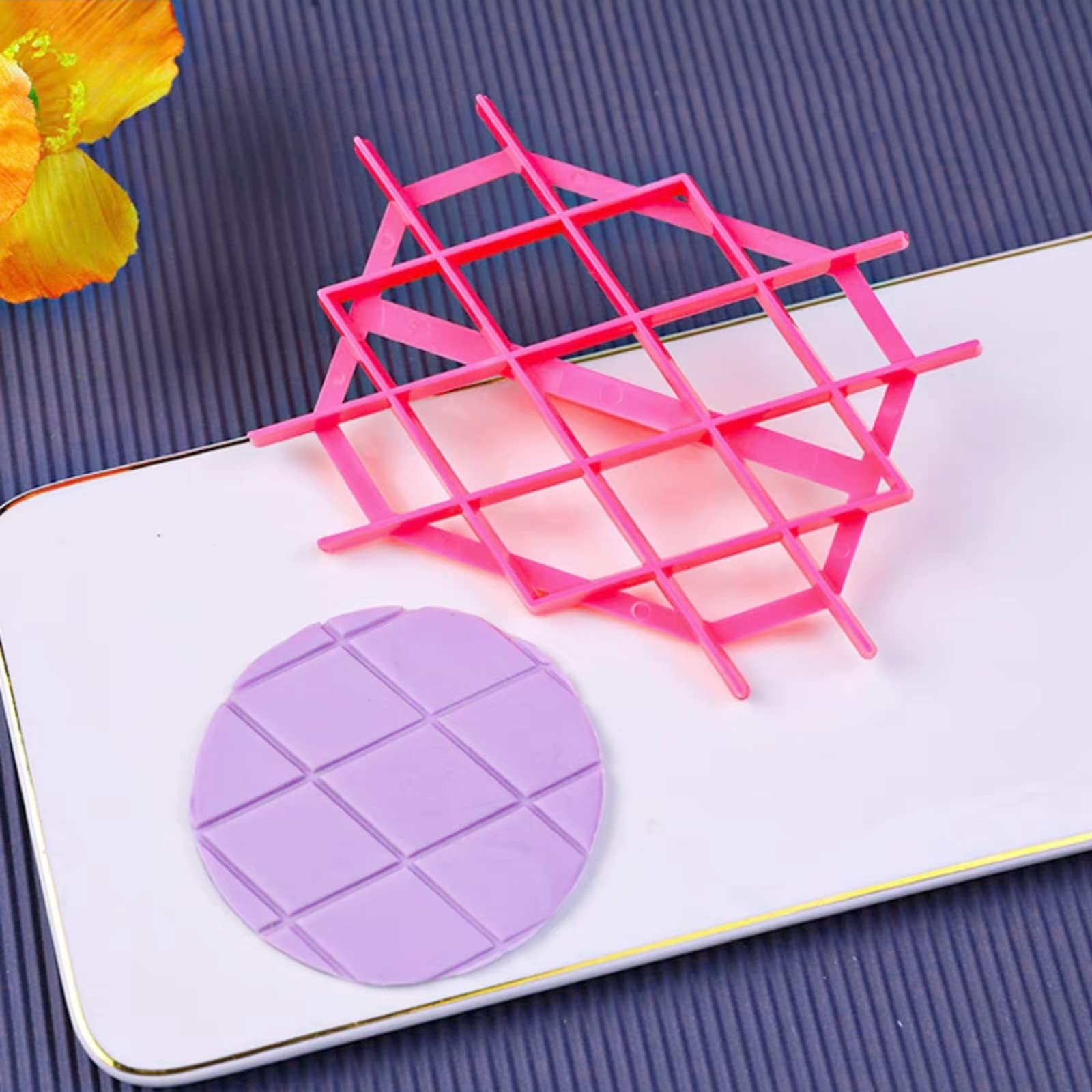 Rhombus Diamond Shape Fondant Cake Mould Fondant Tools Embosser Embossing Cutter Mold Stamp Tool Non-Stick Material Eco-Friendly
