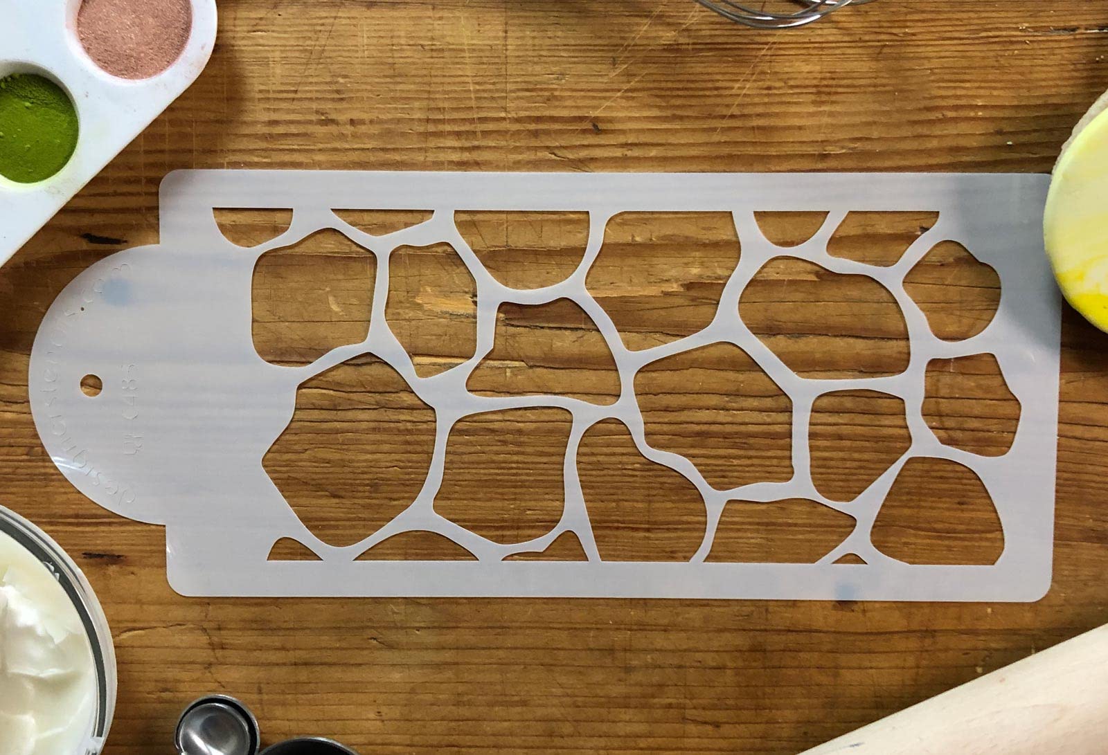 Designer Stencils Giraffe Skin Side Cake Stencil, 4-Inch, Beige/Semi-Transparent