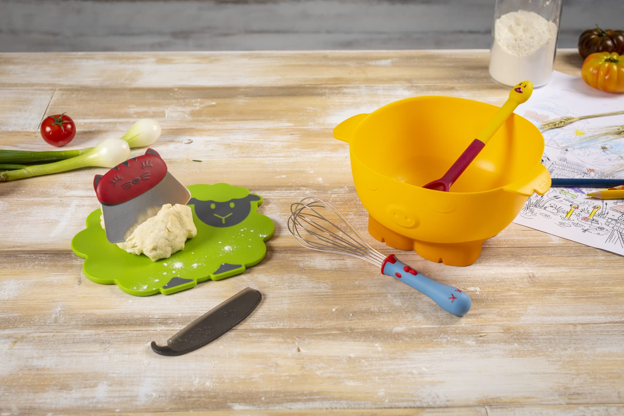 Kuhn Rikon Kinderkitchen Kids Mixing Bowl, Pig, 9.8'' X 9.1'' X 4.3'', Yellow | Child-Friendly Kitchen Tools For Real Cooking