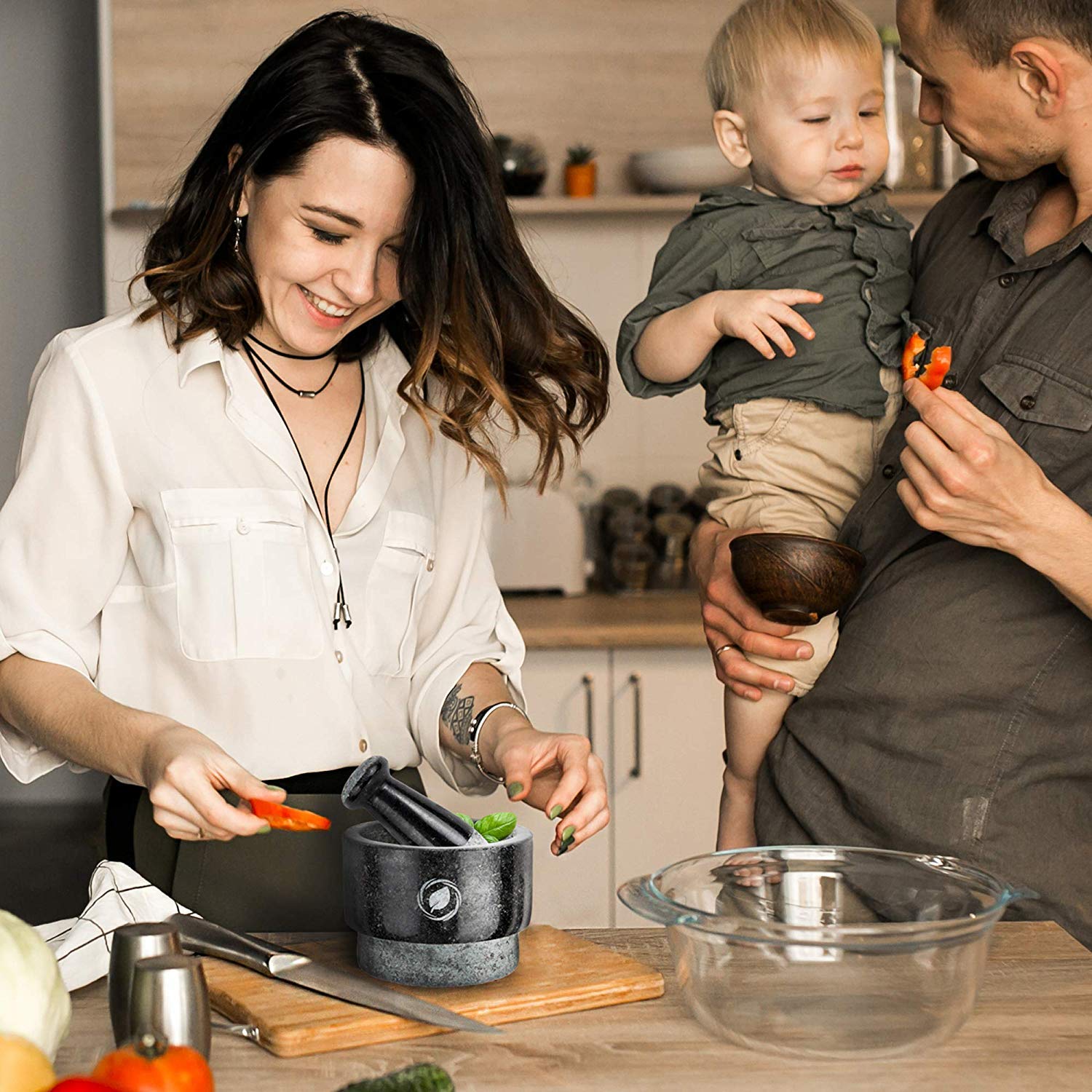 Laevo Mortar And Pestle Large Set - Black Granite Stone Spice Grinder, 2.1 Cup Capacity, 5.5 Inches - Reversible Molcajete Mexic