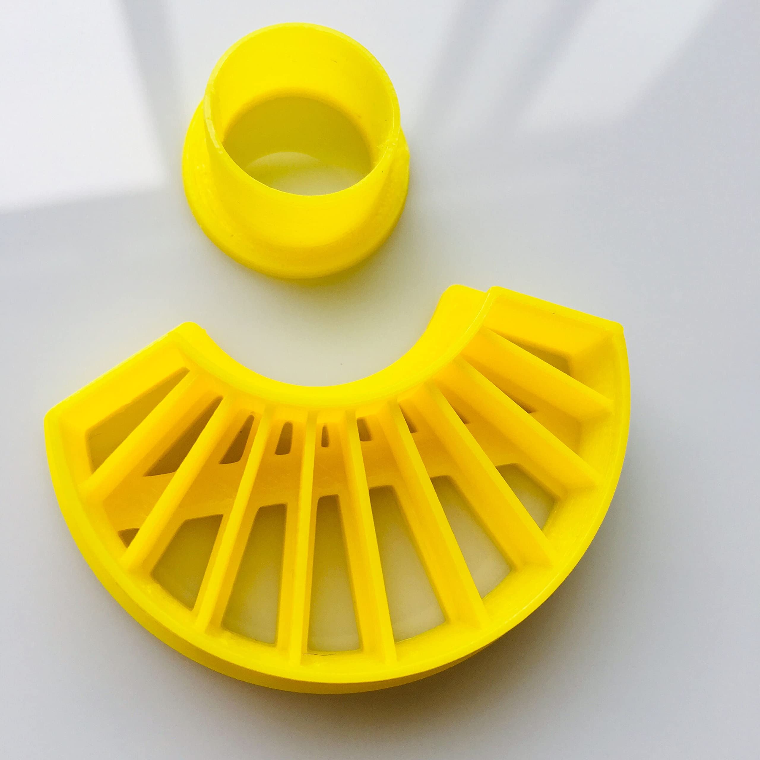 Chenrui Set Of 3 Lotus Shaped Cutters, Polymer Clay Cutters For Jewelry Making