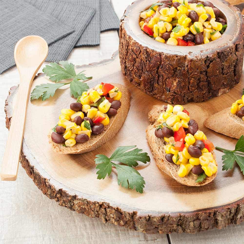 Restaurantware 9 Inch X 9 Inch Acacia Serving Board 1 Round Wood Platter With Bark - Varnished With Bark Edges Small Natural Aca