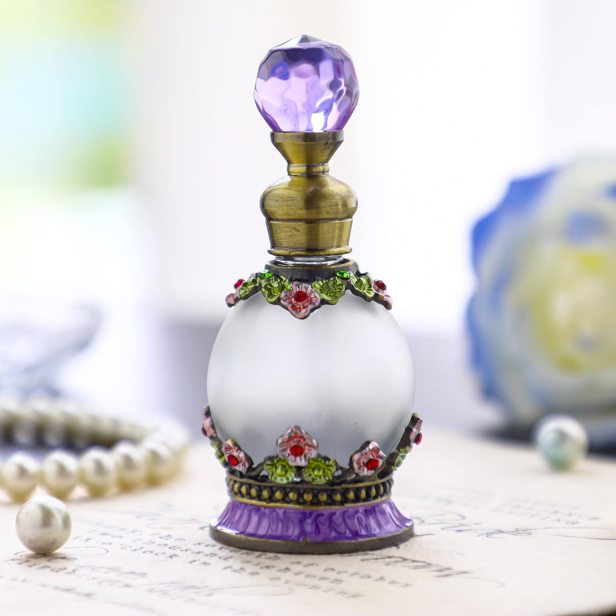 Yu Feng 15Ml Antique Crystal Glass Perfume Bottle Small Flower Embelished Fancy Retro Round Refillable Fragrance Bottle Scent Bo