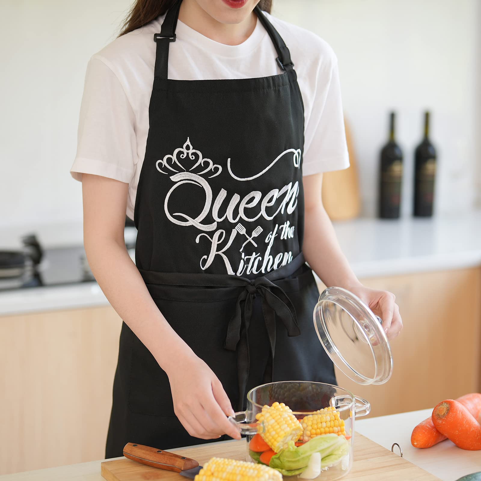 Funny Aprons For Women With Pockets, Kitchen Cooking Grilling Bbq Cute Chef Apron, Mothers Day Birthday Gifts For Women (Black/F
