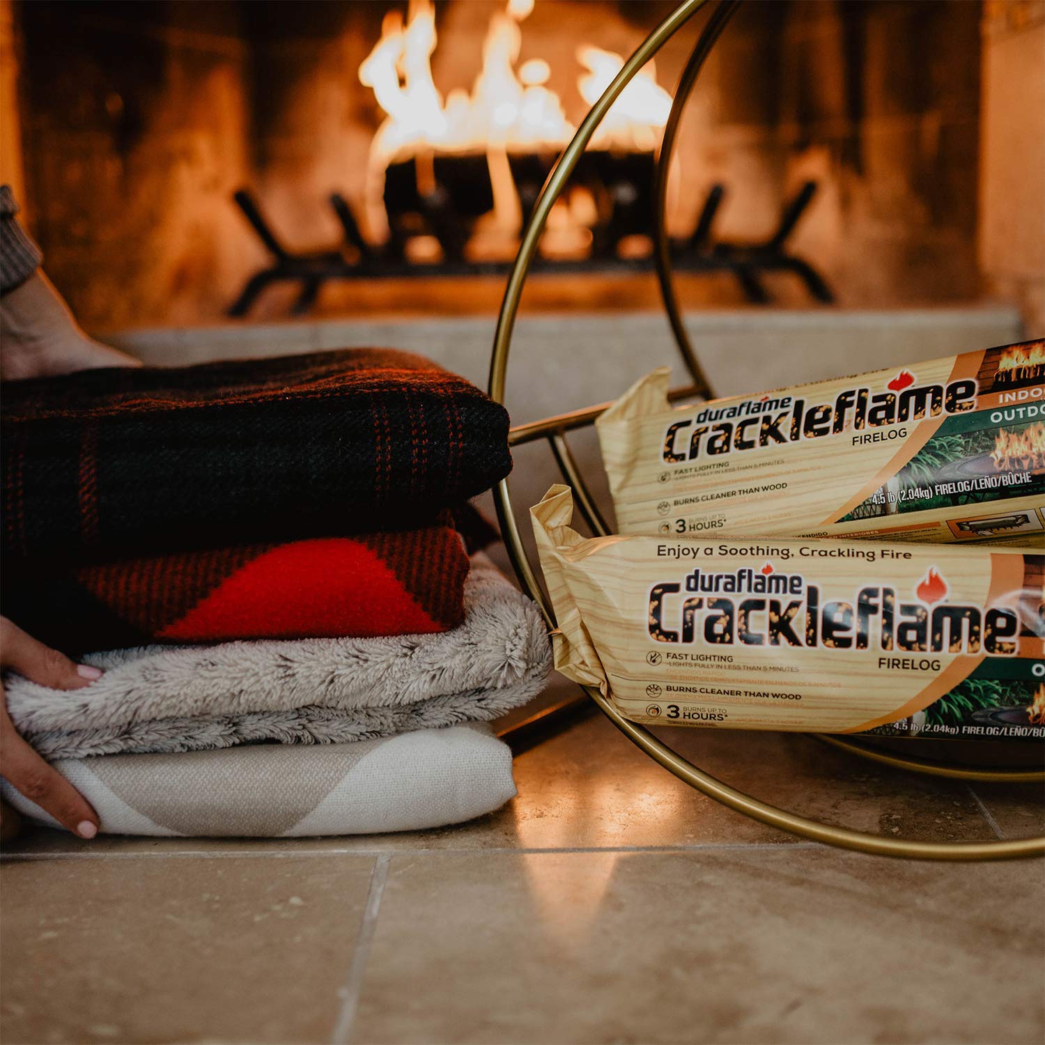 Duraflame Crackleflame 4.5Lb 3-Hr Indoor/Outdoor Firelog, 4-Pack