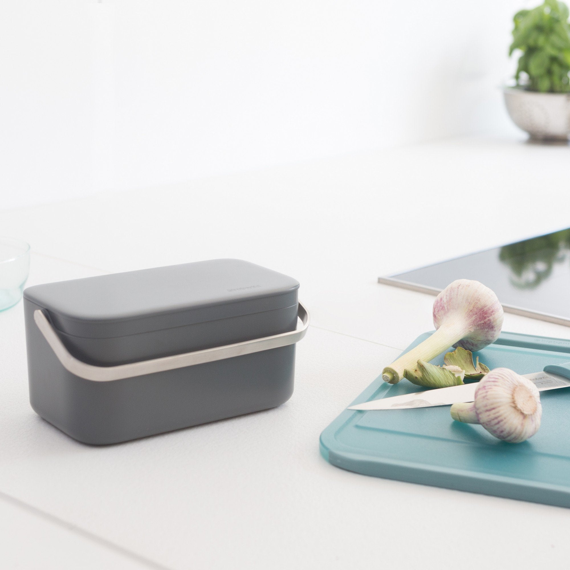 Brabantia Food Waste Caddy (0.48 Gal/Dark Gray) Kitchen Leftovers Can With Stay-Open Lid & Stainless Steel Handle For Composting