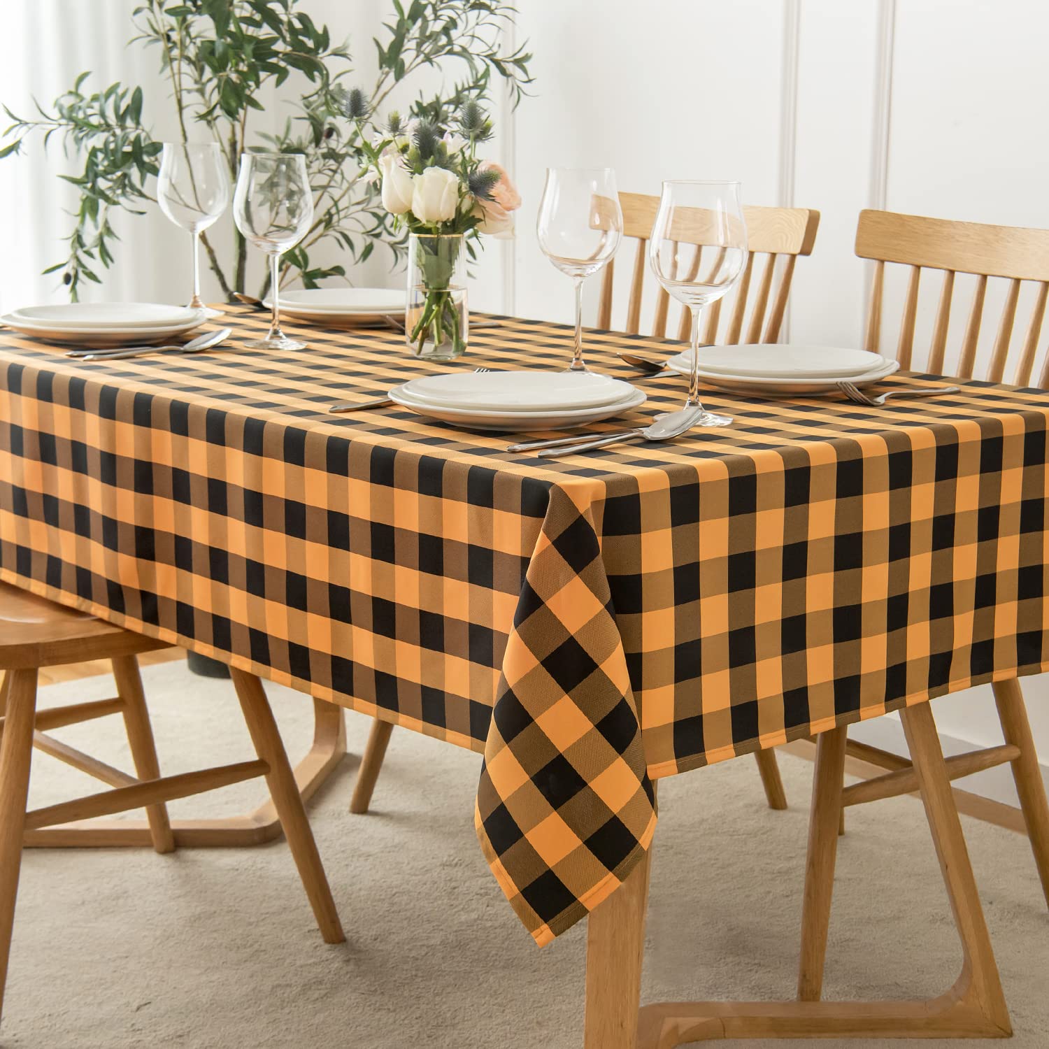 Maxmill Checkered Rectangular Tablecloth Water Resistance Antiwrinkle Spillproof Heavy Weight Soft Gingham Plaid Table Cloth For