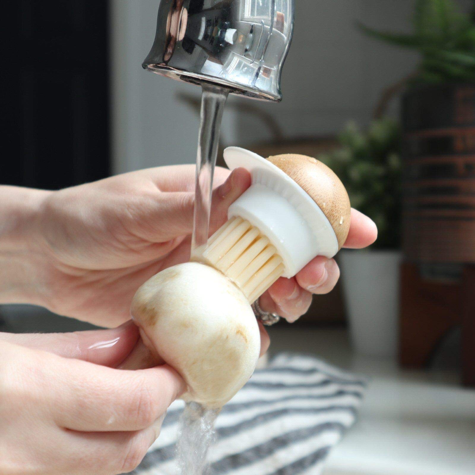 Full Circle Funguy, 2 In 1 Mushroom Cleaning Brush, Green
