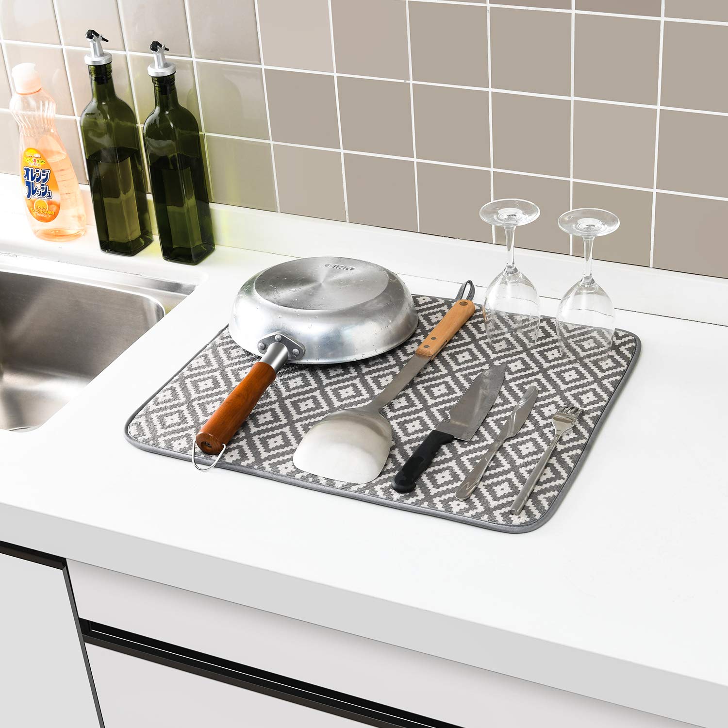 Subekyu Microfiber Dish Drying Mat For Kitchen Counter, Absorbent Dishes Drainer/Rack Pad For Countertop, 19.2 By 15.8 Inches (R