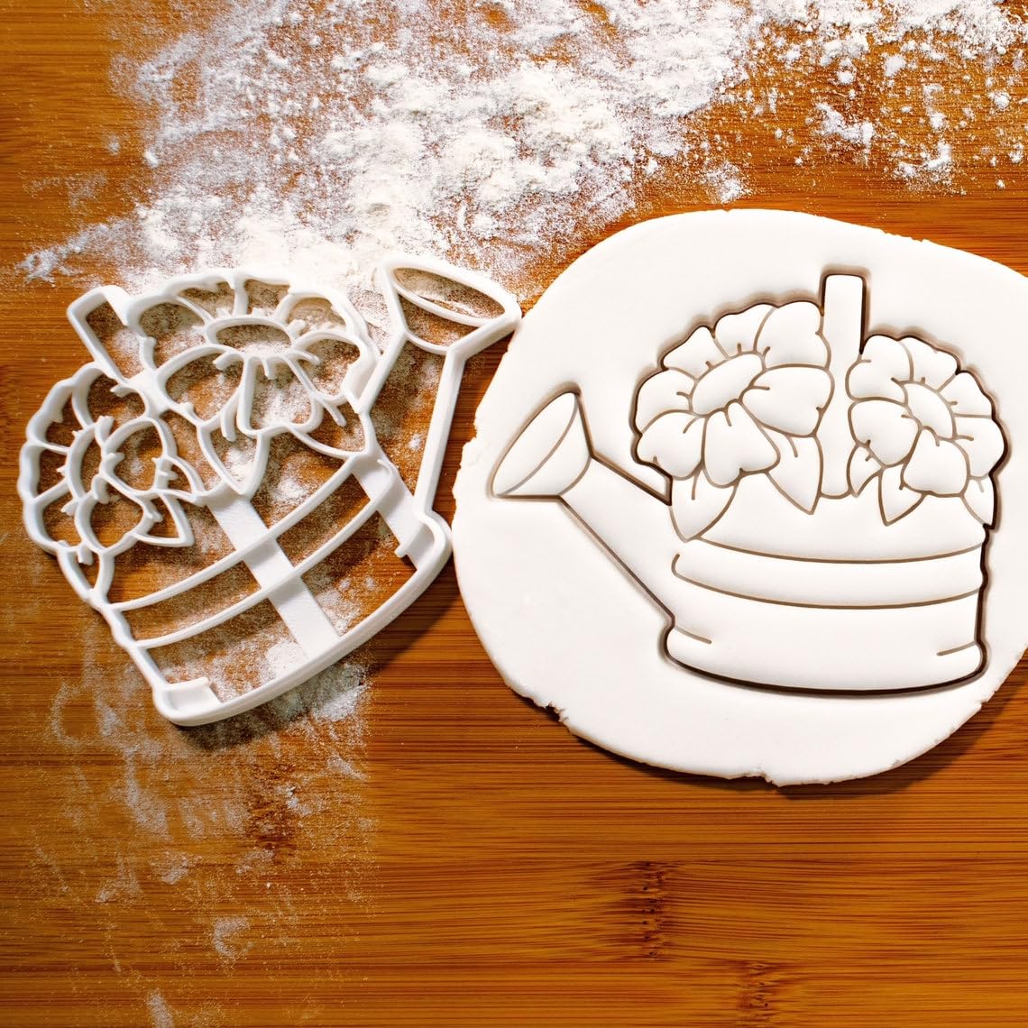 Erotngo Watering Can With Flowers Cookie Cookie Cutter For Gardening And Planting Themed Baking, Horticulture Celebrations, Bota