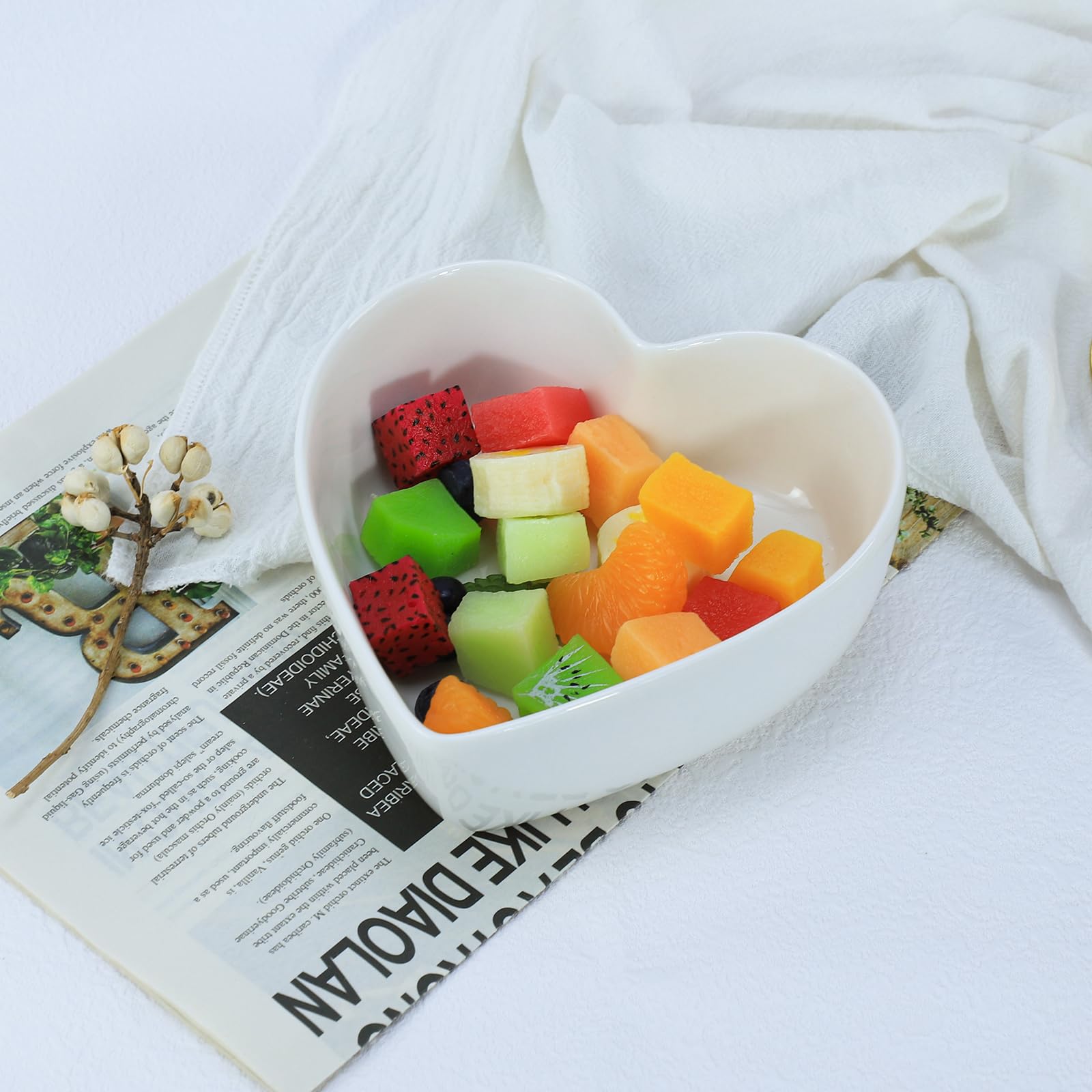WAIT FLY Heart-shaped Ceramic Bowls for Salad, Soup, Dessert - White