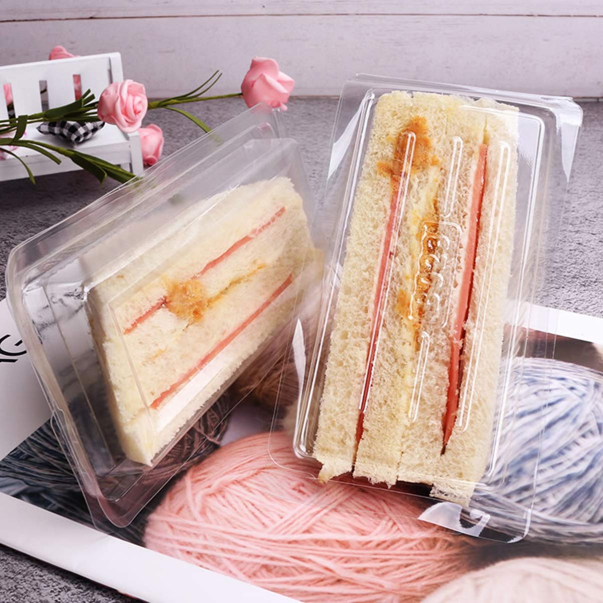Cabilock 100Pcs Sandwich Container Disposable Sandwich Box With Lid Triangle Cake Container Cupcake Carrier Bakery Boxes For Muf