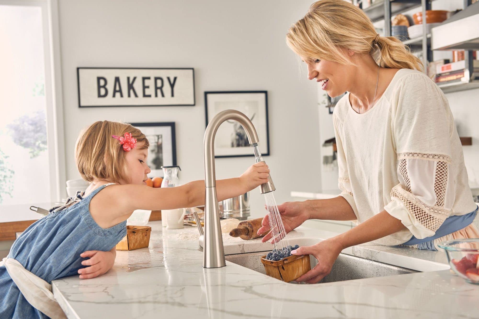 Moen Sleek High-Arc Kitchen Faucet, Spot Resist Stainless, Pull Down Sprayer, Model 7864SRS, X-Large