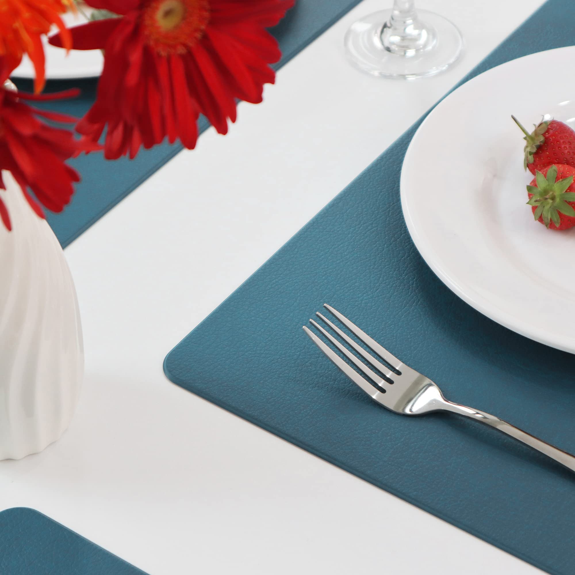 Vinjiasin Placemats Set Of 8 Teal Blue Leather Place Mats For Indoor Outdoor Kitchen Dining Table Mats Waterproof Wipeable Easy