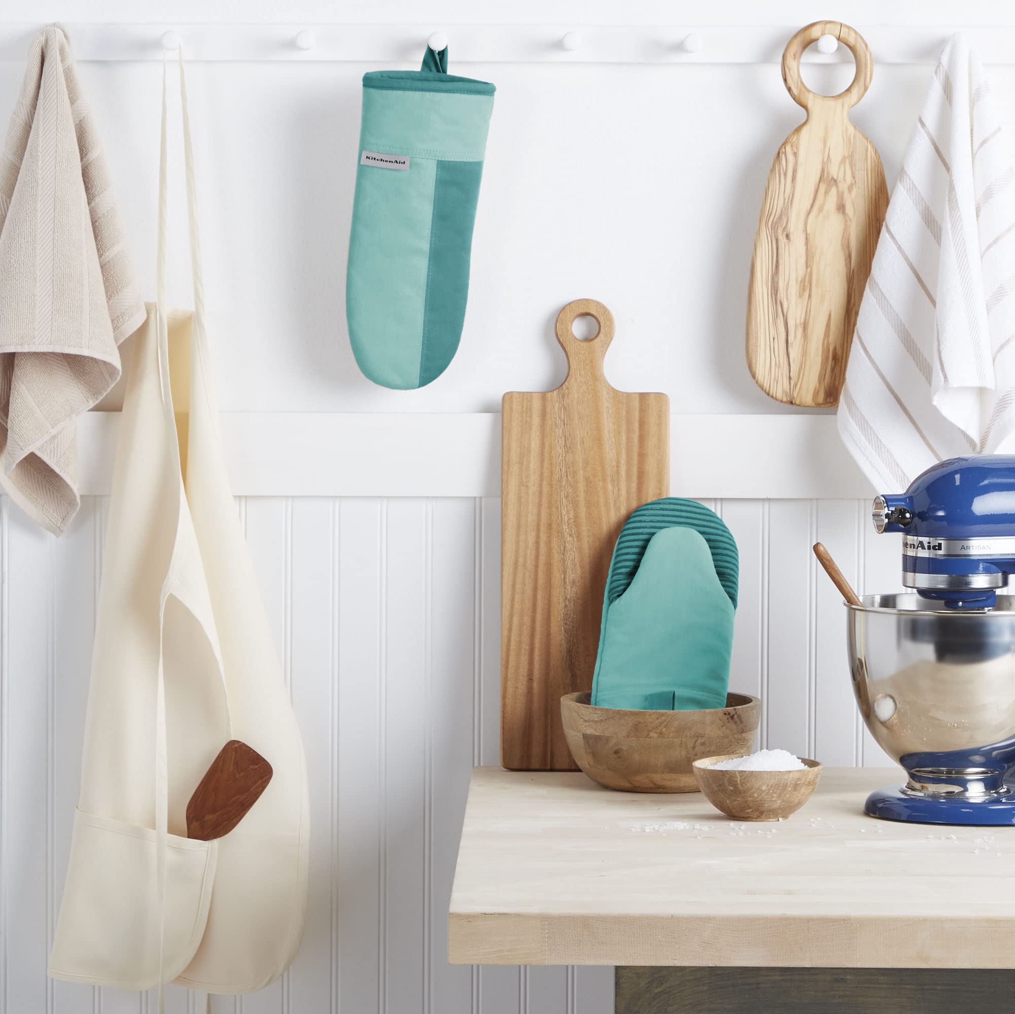 Kitchenaid Beacon Two-Tone Non-Slip Oven Mitt Set, Aqua Sky, 5.75''X13'', 2 Piece