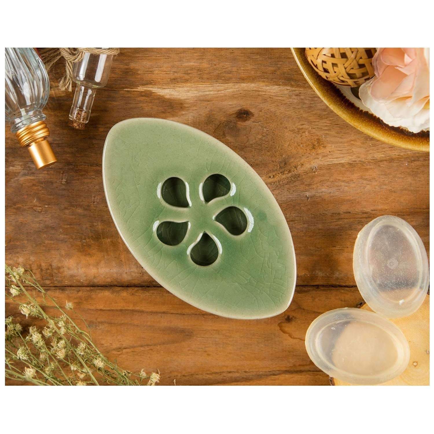 Lungmongkol Shop Ceramic Soap Dish With Self Draining Tray For Bar Soap, Bathroom, Kitchen (Green No.1)