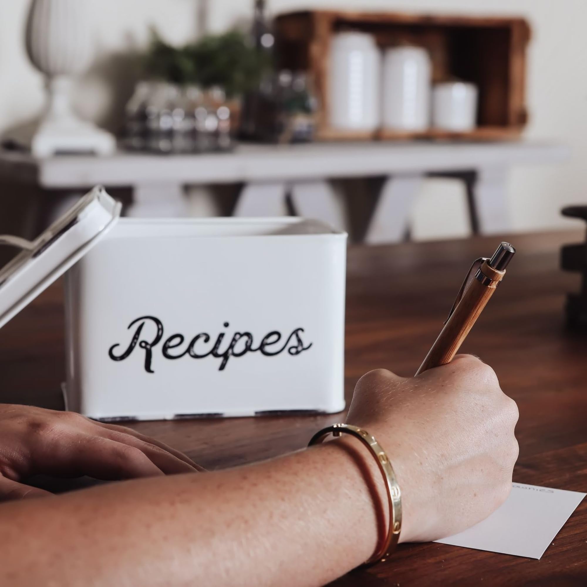 Auldhome Rustic White Recipe Box; Enamel Farmhouse Recipe Holder And Organizer For 4 X 6 Inch Recipe Cards