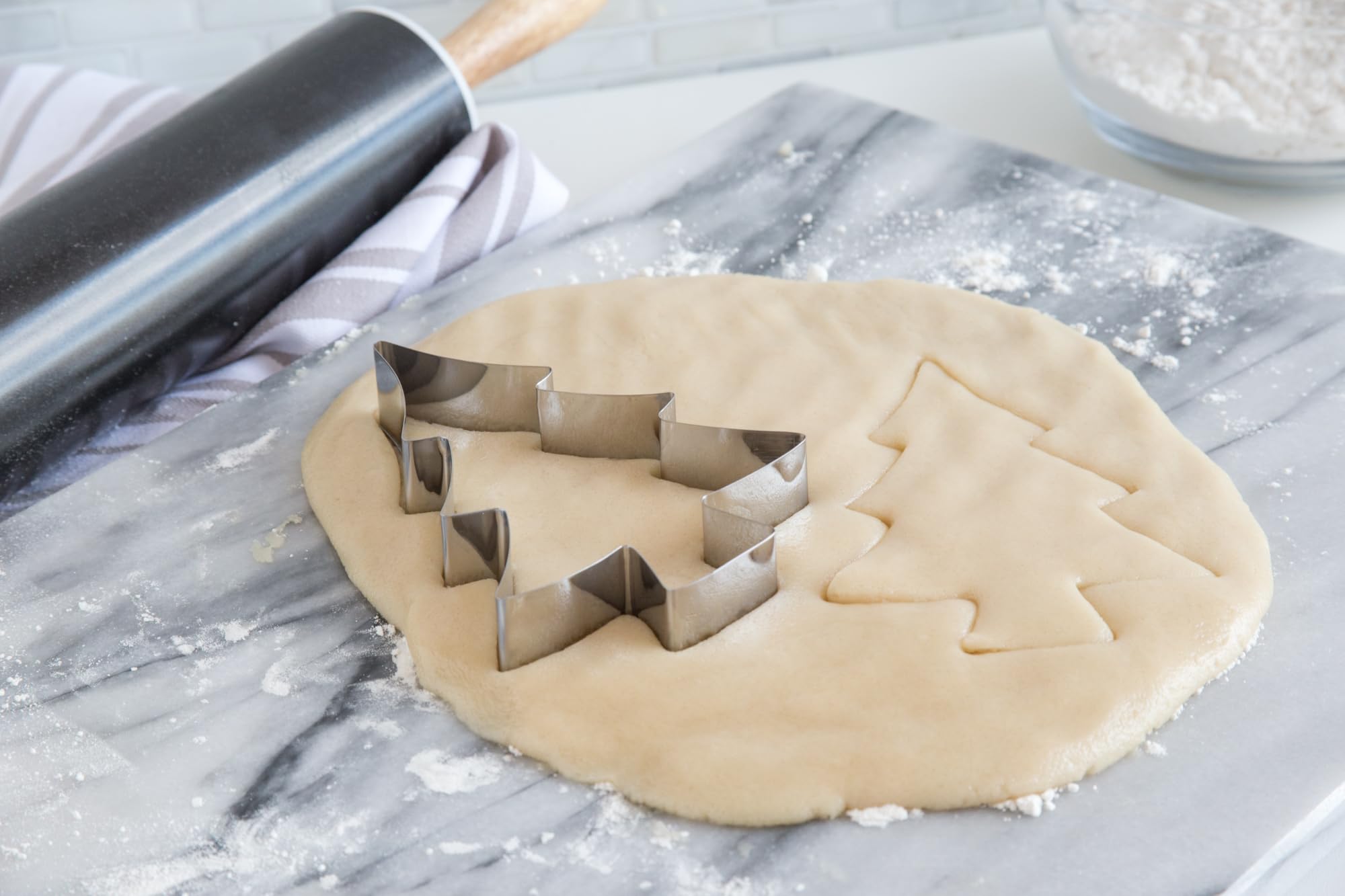 Fox Run Christmas Tree Cookie Cutter, 5-Inch, Stainless Steel