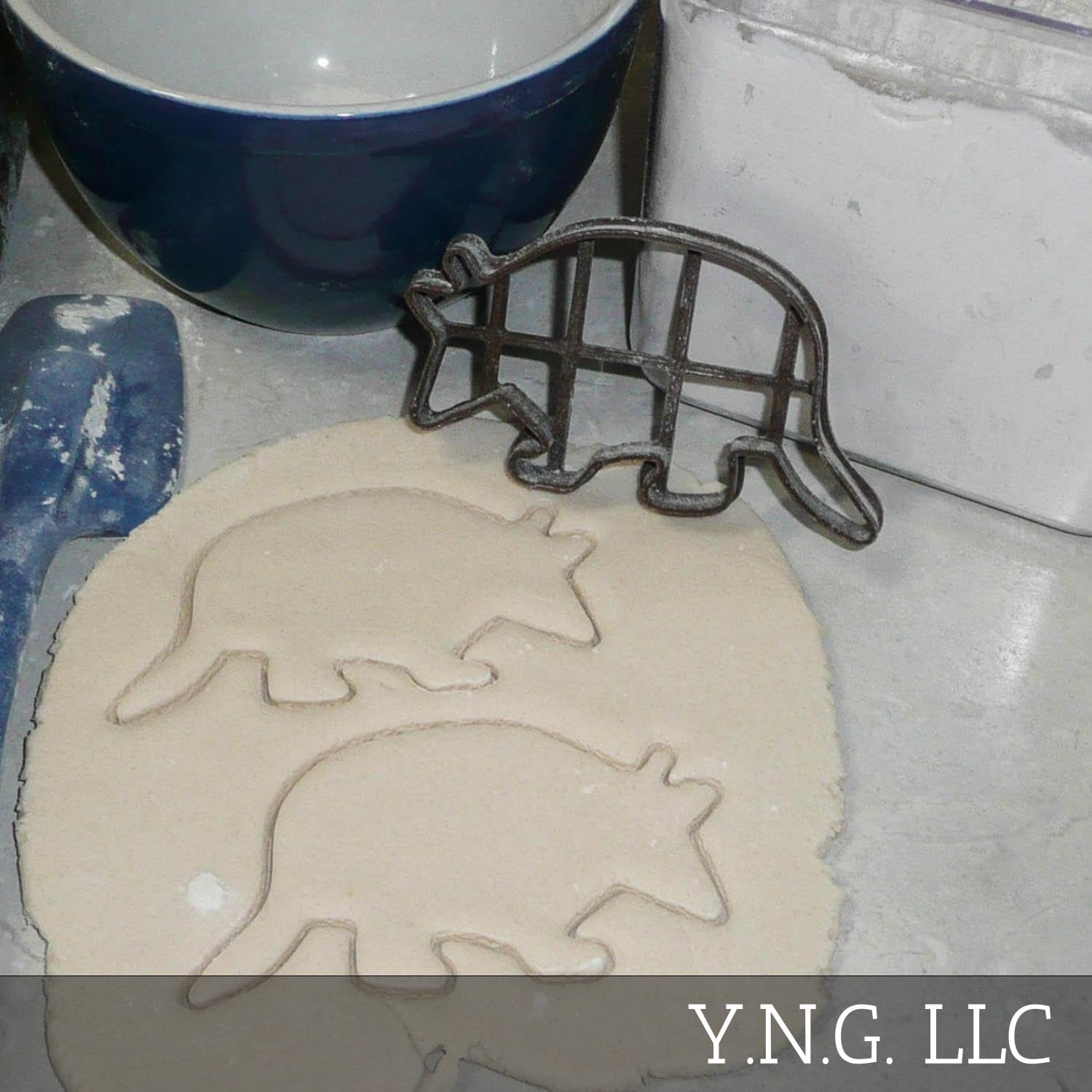 YNGLLC Armadillo Animal Cookie Cutter - Brown Plastic, 4.5" x 2.5" x 0.625", Made in USA