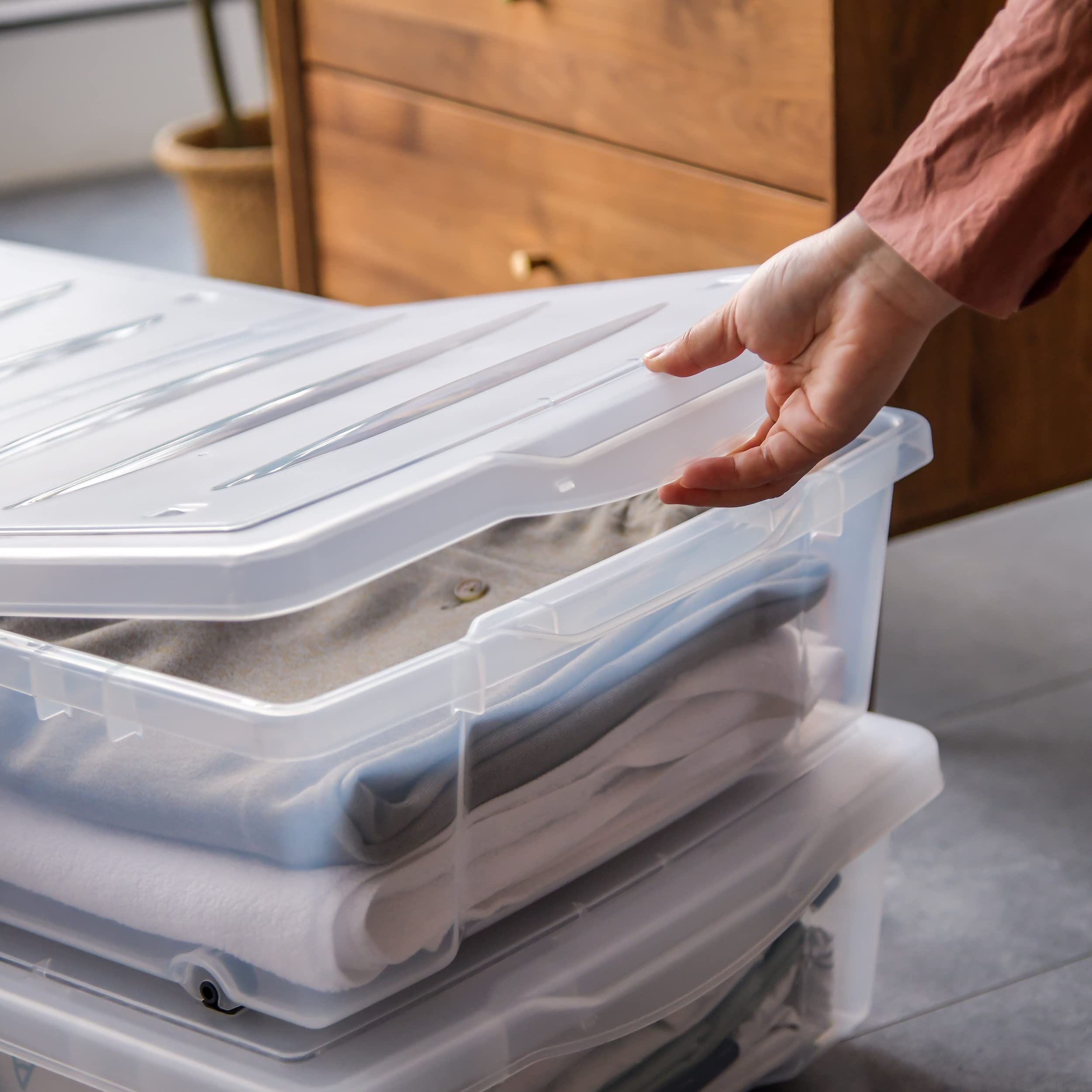 Citylife 57 QT Plastic Under Bed Storage Bins with Double-opening Lids Clear Underbed Storage Containers with Wheels for Organiz