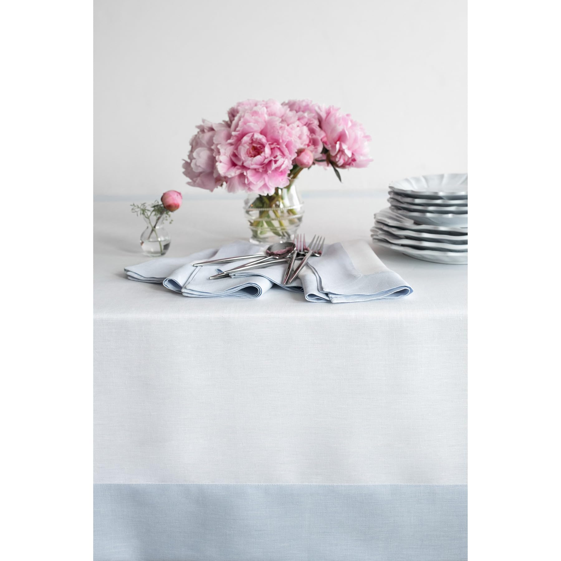 Solino Home Light Blue And White Linen Tablecloth 90'' L X 60'' W Inch - 100% Pure Linen Table Cloth For Rectangle Tables - Cont