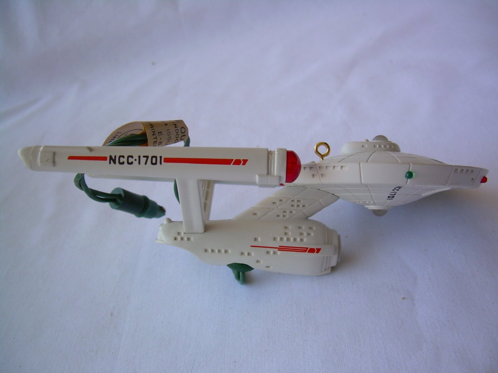 Star Trek Starship Enterprise (Saucer Lights Blink) by Hallmark