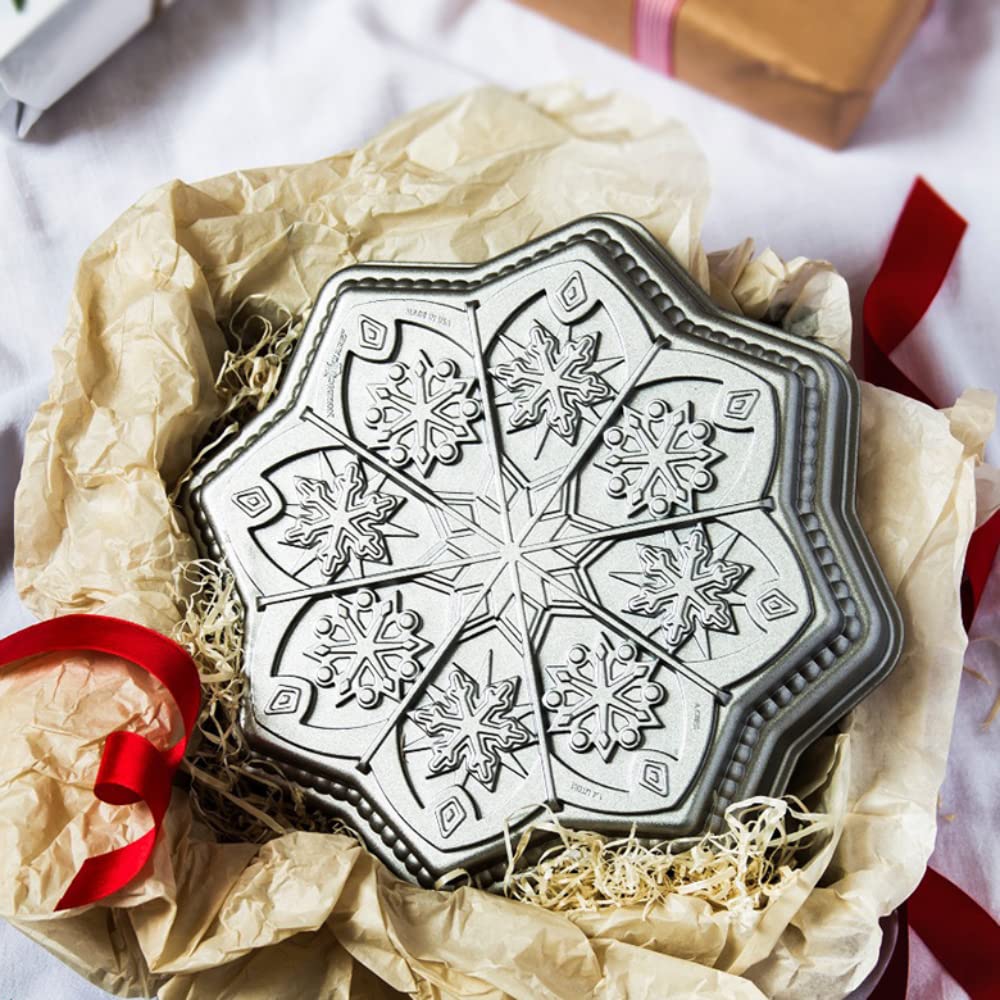 Nordic Ware Sweet Snowflakes Shortbread Pan, Aluminum, Metallic, Model 03048