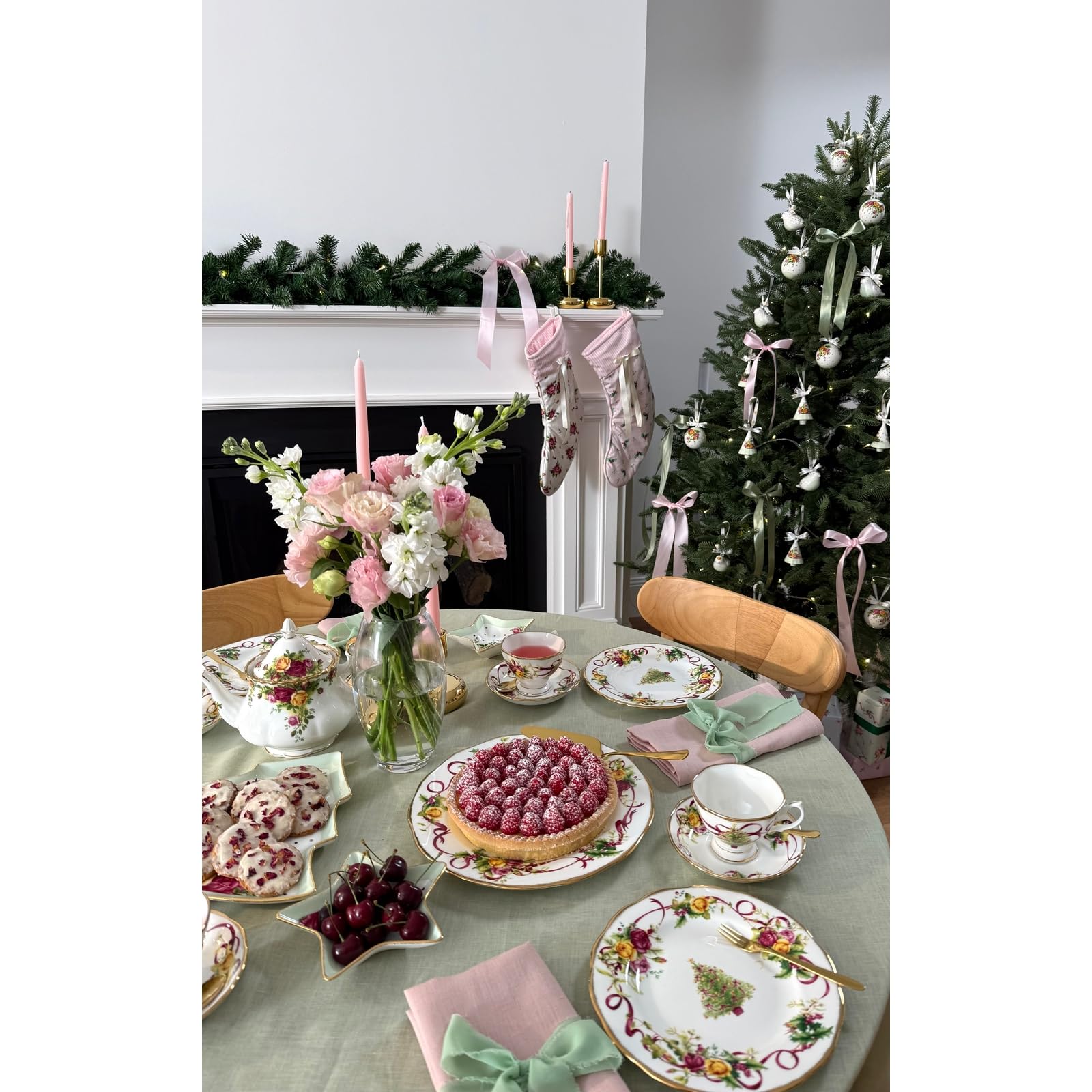 Royal Albert Old Country Roses Christmas Tree Oval Platter, 13-Inch