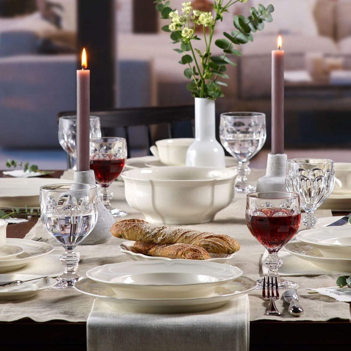 Villeroy & Boch Manoir 18-Piece Dinnerware Set, Plates & Bowls, Premium Porcelain, Made in Germany, White