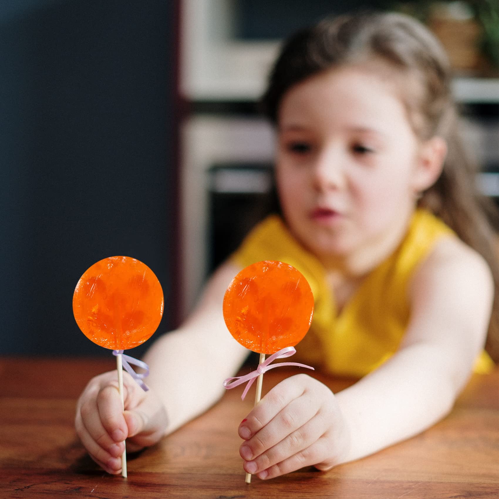 Candy Molds Nonstick Lollipop Molds Round Shape Silicone Sucker Molds With 40 Lollipop Stick (2 Round)
