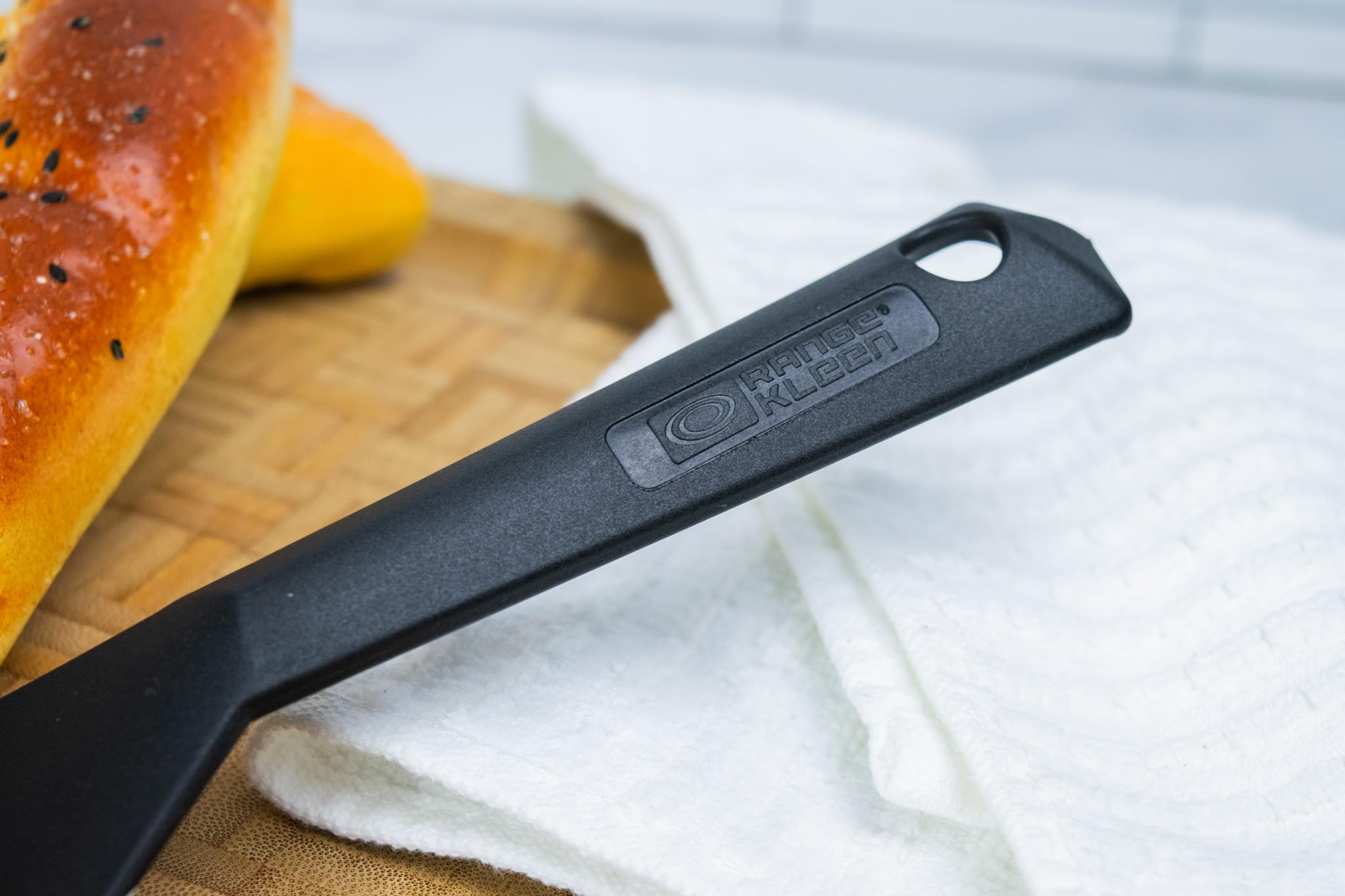 Black Nonstick Slotted Spatula/Turner For Crepes, Brownies, Lasagna