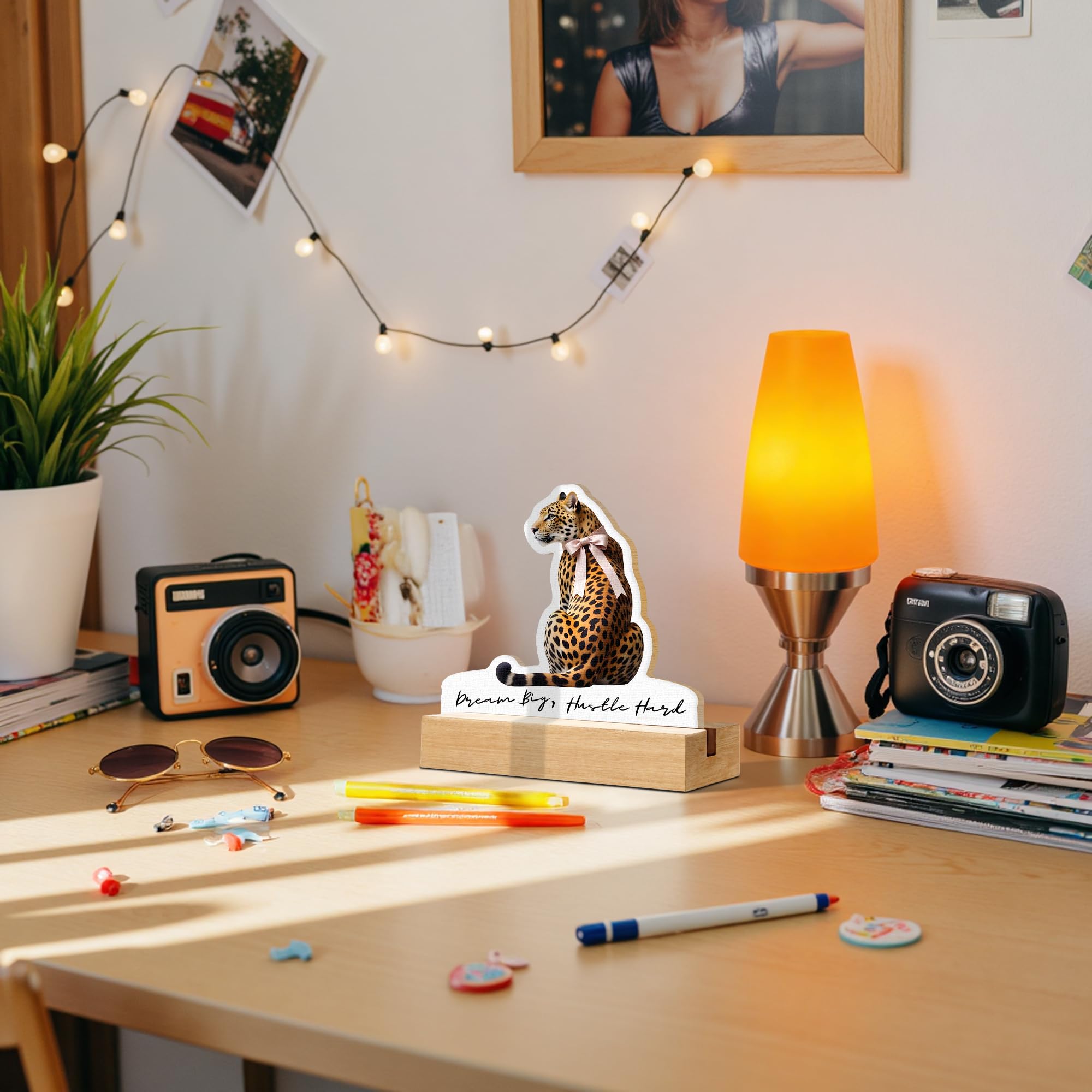 GTYNU Trendy Cheetah Desk Decor Sign, Funky Leopard with Coquette Bow Shaped Wood Sign Plaque with Wooden Stand for Home Office