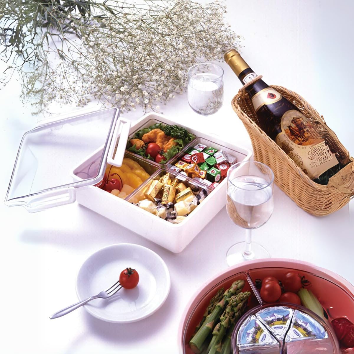 Airtight 4-Compartment Removable Divided Serving Tray With Lid, Portable Charcuterie Container, Snackle Platter, Snack Box, Easy