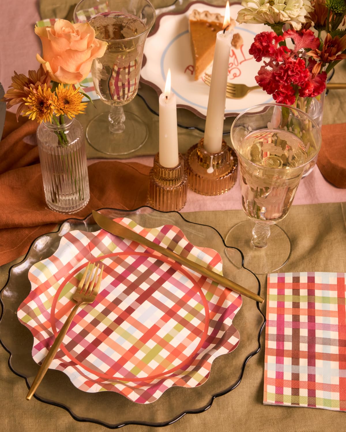 xo, Fetti Thanksgiving Paper Plates | 24 pcs | Give Thanks Party, Fall Plaid Tableware, Wavy Dinner Setting, Friendsgiving Decor