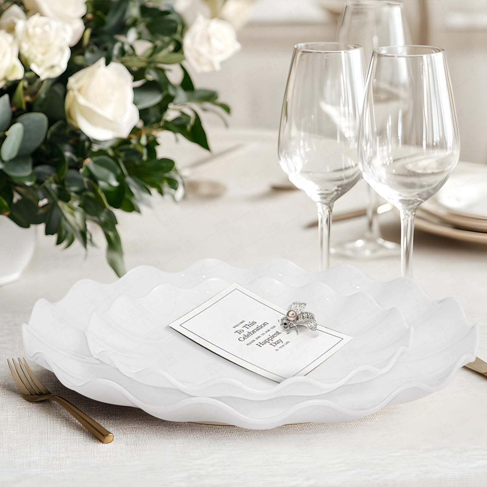 LIYH 50 Pcs White Scalloped Plastic Plates Reusable - Unbreakable Plastic Plates for Weddings Party Outdoor Picnics Dishwasher S