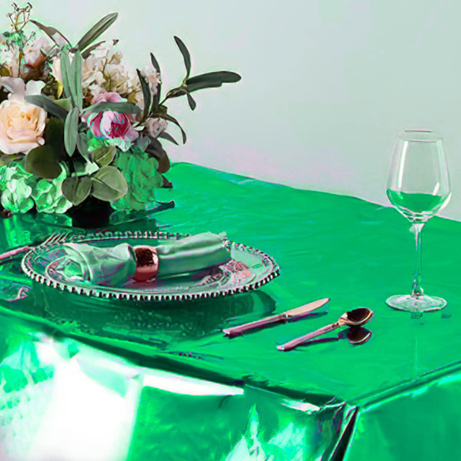 Partywoo Green Foil Tablecloth, 3 Pack 54 X 108 Inch Rectangle Tablecloth, Foil Tablecloth For 6 To 8 Foot Table, Metallic Table