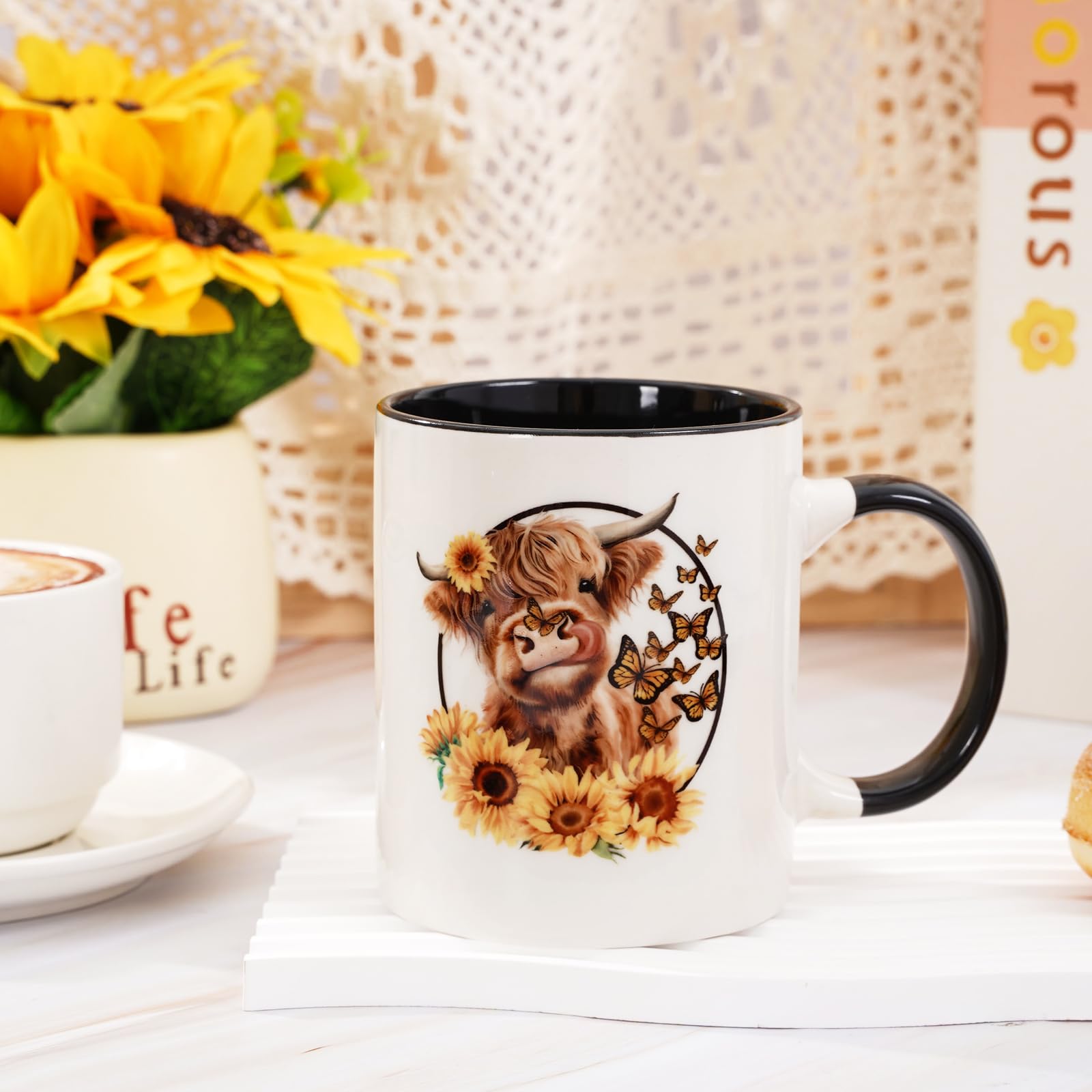 Whaline Highland Cow Mug Cute Cow Sunflower Butterfly Coffee Mug Ceramic Farmhouse Party Cup for Home School Office Table Center
