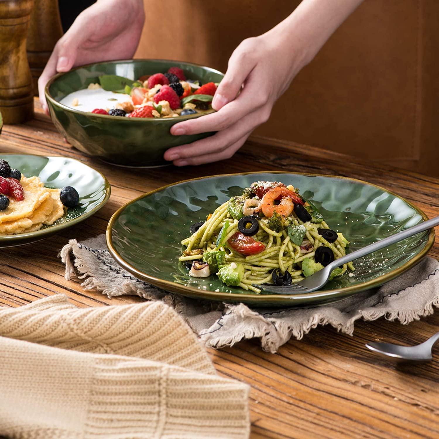 vicrays Ceramic Dinner Plates Set  10.5 Inch  Set of 6  Round  Microwave  Oven  Dishwasher Safe  Scratch Resistant  Porcelain Fluted Suitable for Steak  Pasta  Pizza  Home  Party  Restaurant  Green