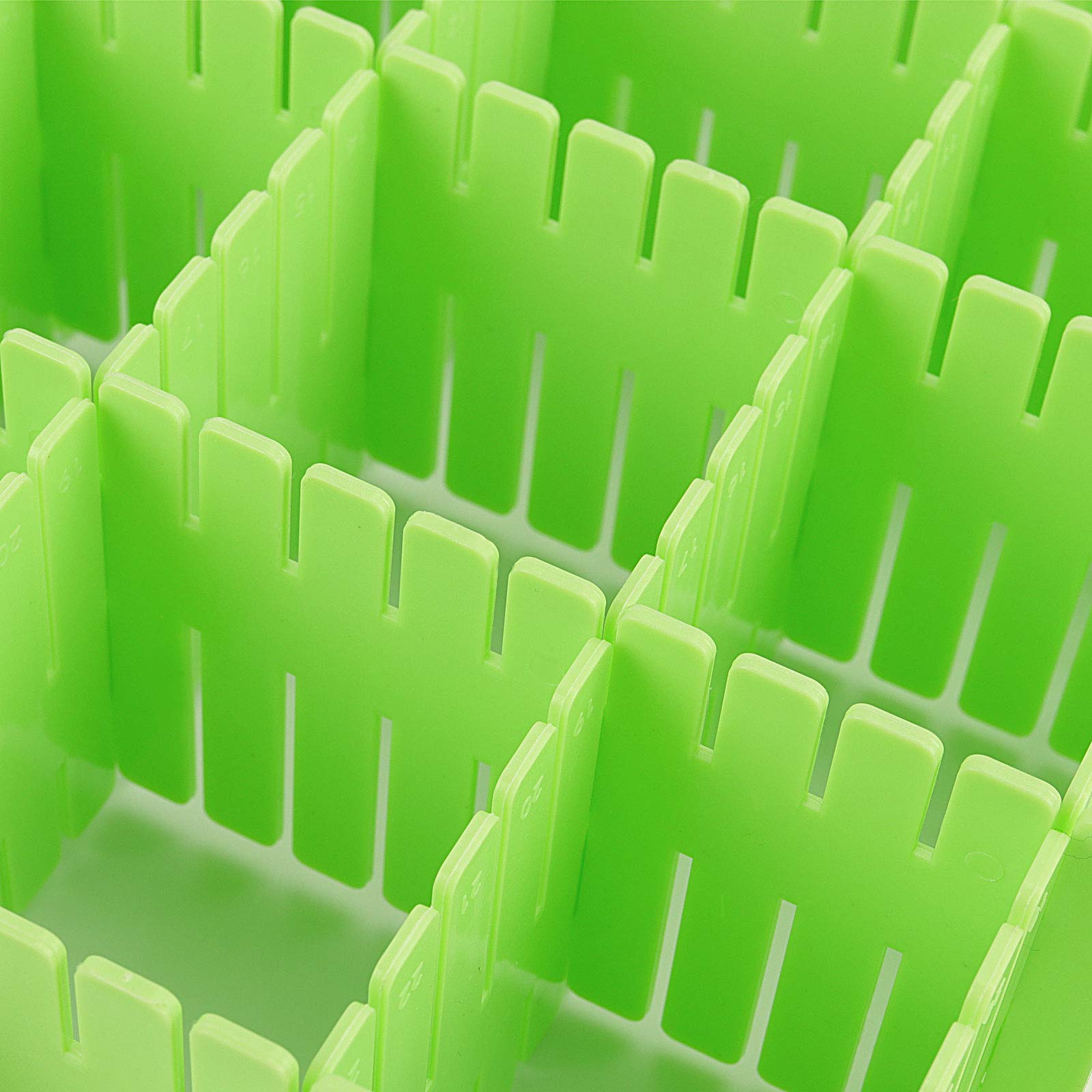 ZOENHOU 60 PCS Green Drawer Dividers, 12.6 x 2.8 Inch Adjustable Premium Plastic Drawer Divider Organizers for Makeup Drawers De
