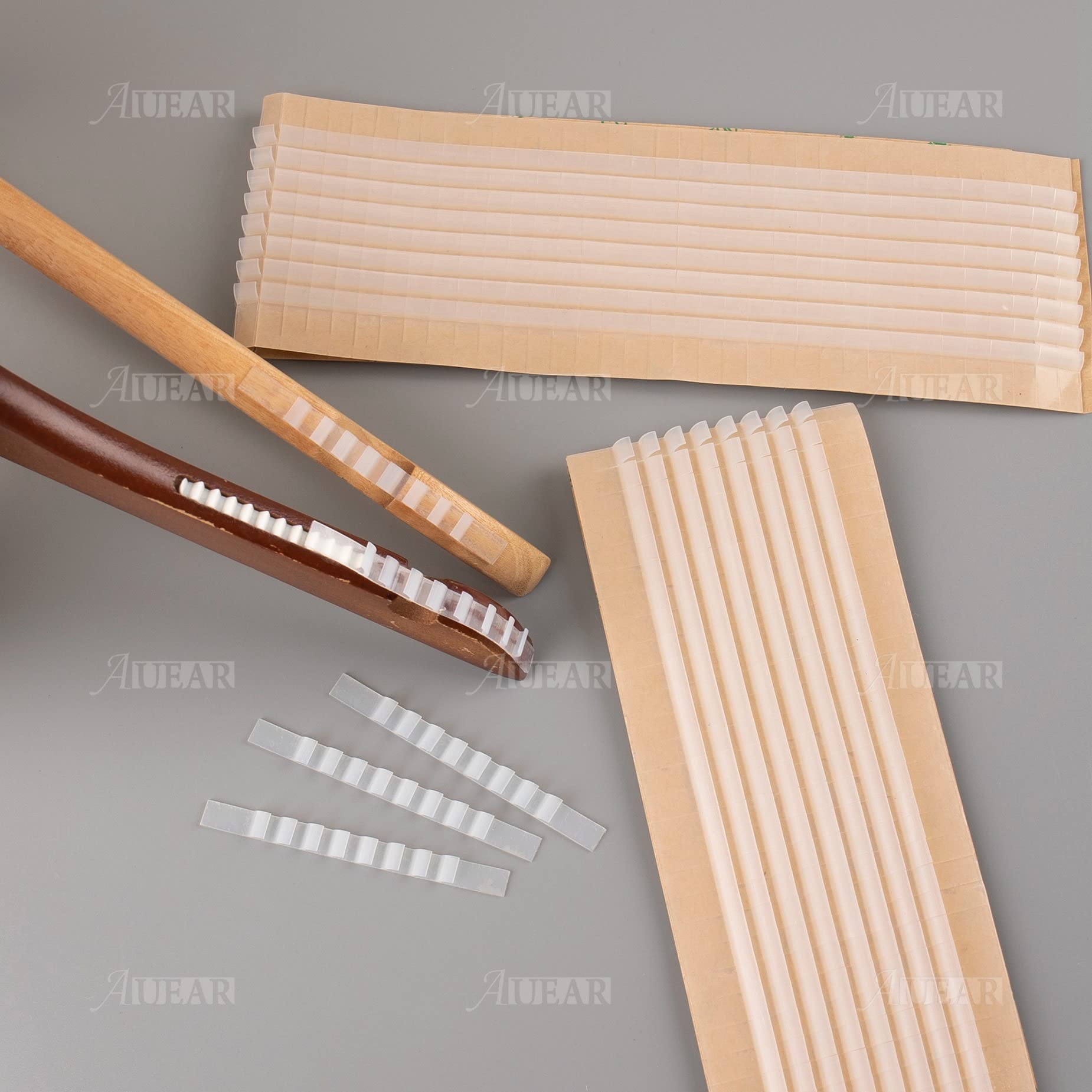 Auear, 200 Pack Clear Non-Slip Rubber Hanger Grips Hanger Strips Adhesive Clothes Hanger Grips (2.76'' X 0.24'')